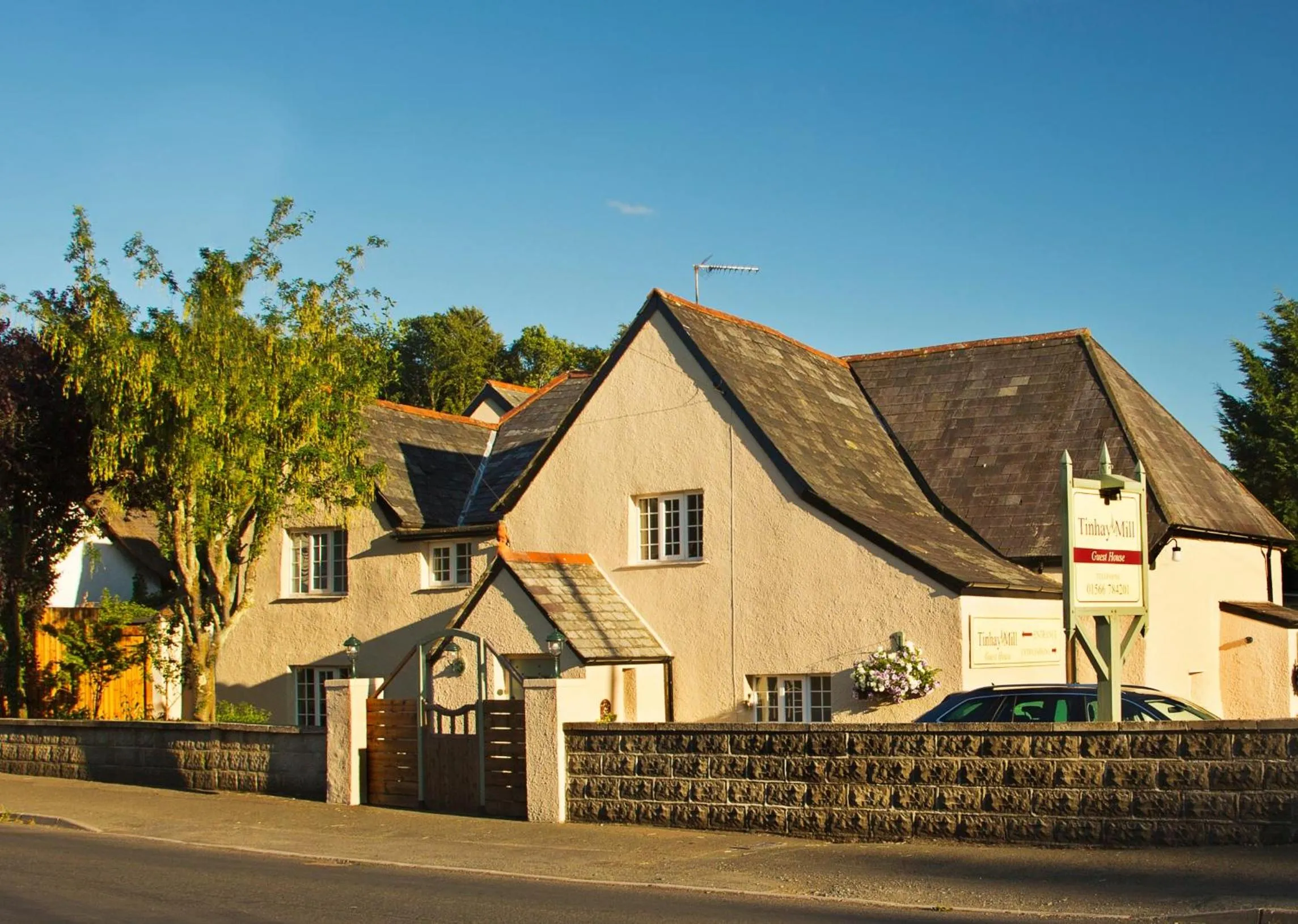 Facade/entrance in Tinhay Mill