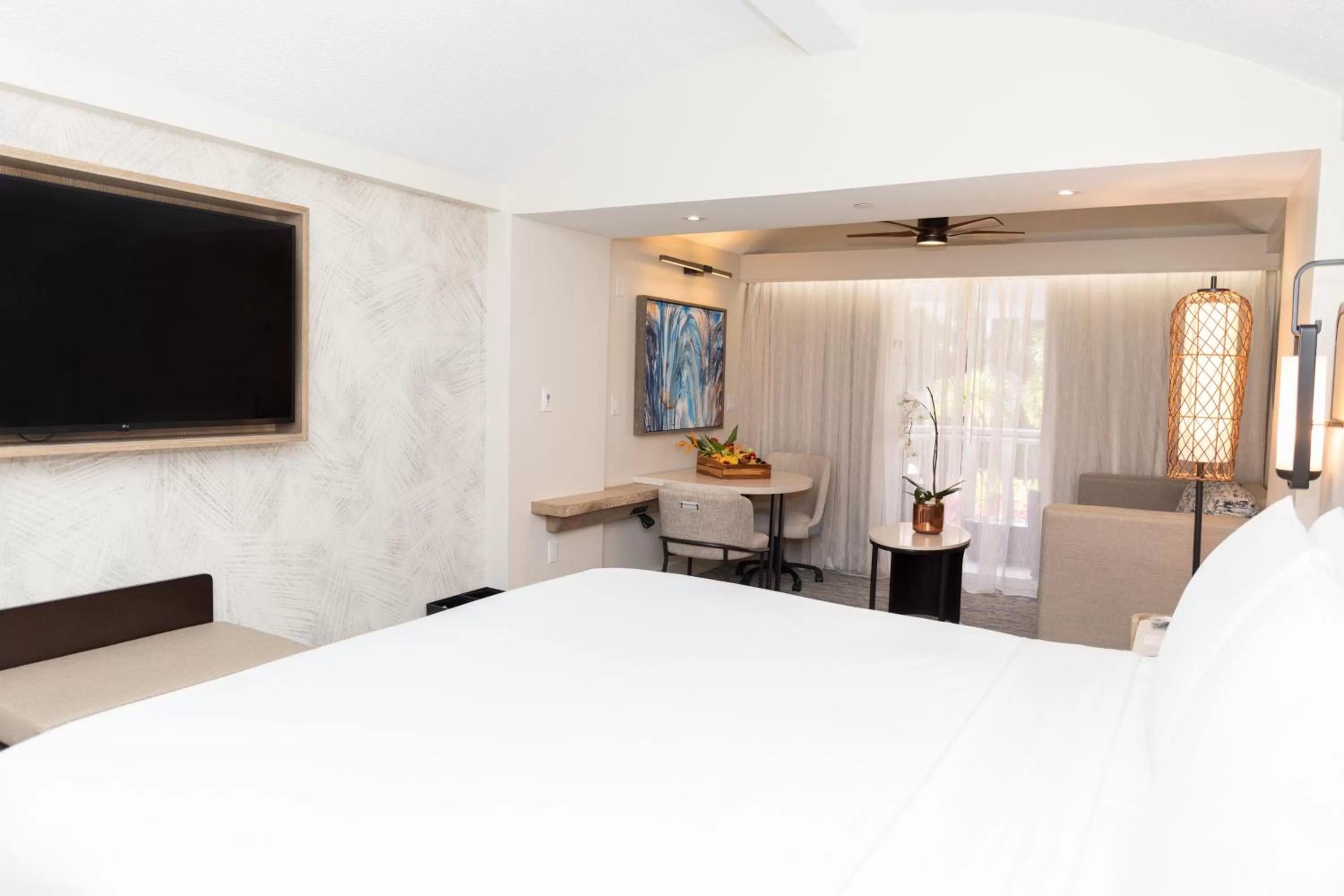 Photo of the whole room, Bed in The Royal Sonesta San Juan