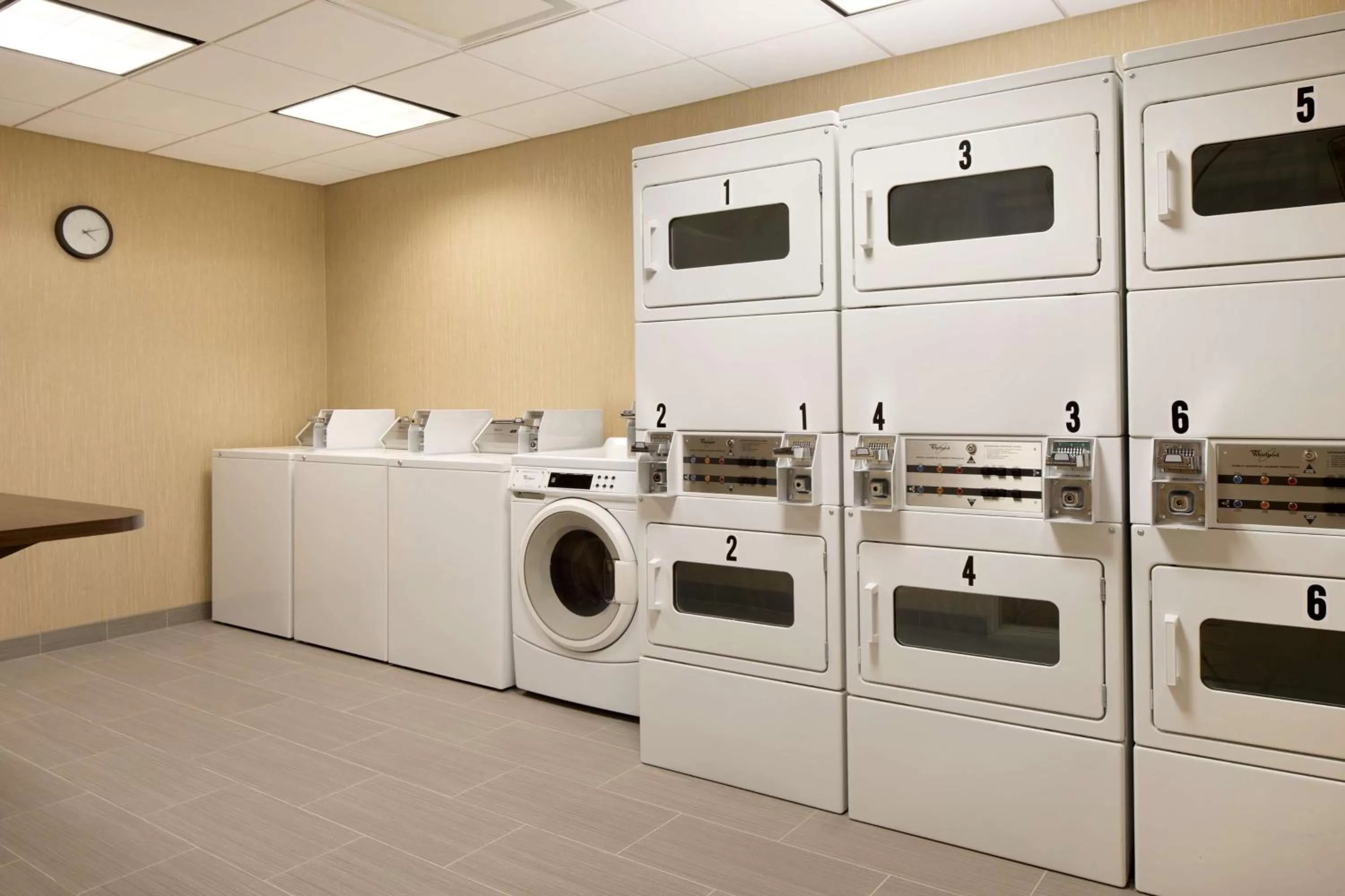 Property building in Hampton Inn & Suites Aberdeen/APG South