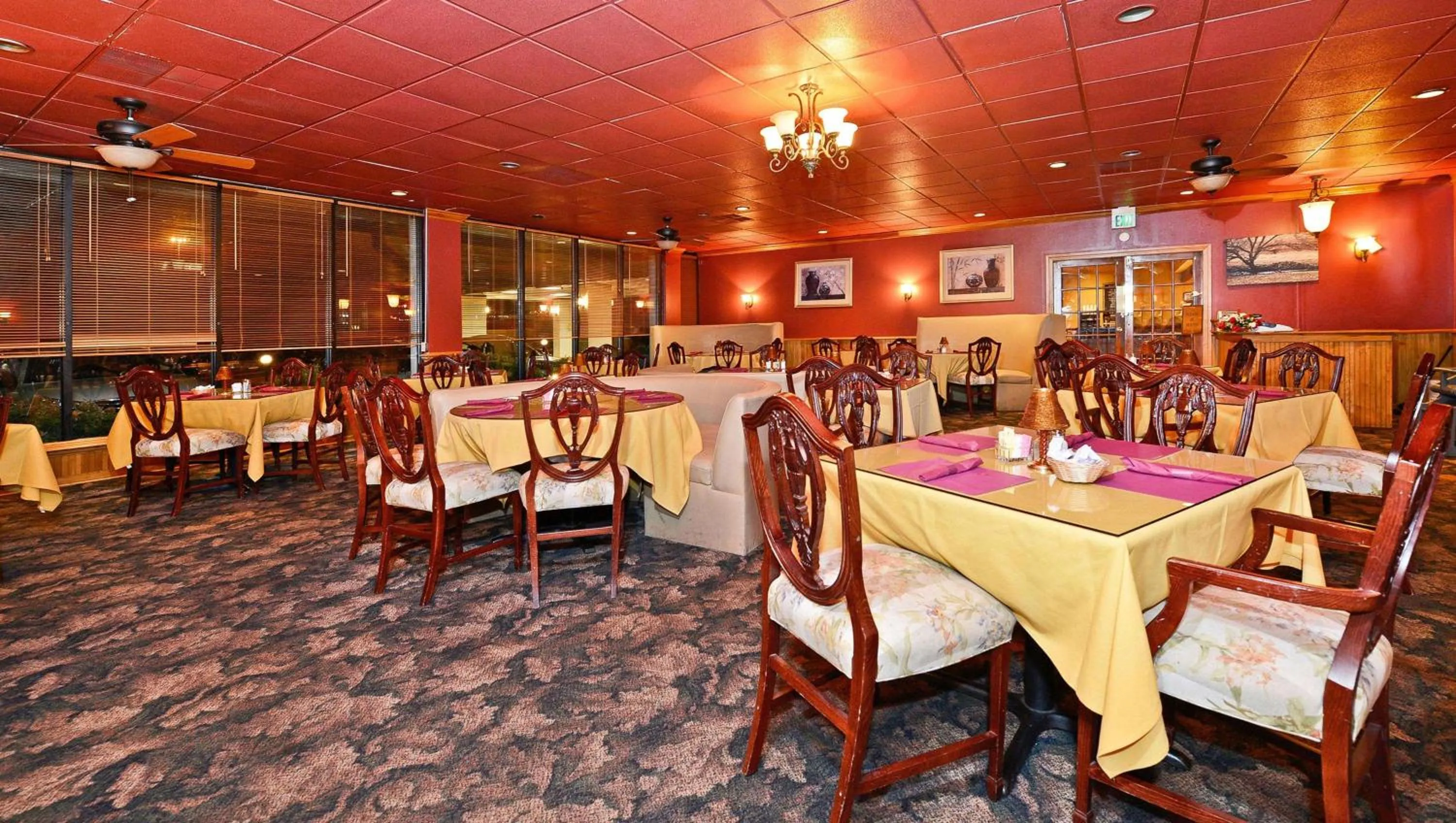 Restaurant/places to eat in Magnuson Hotel Mountain View