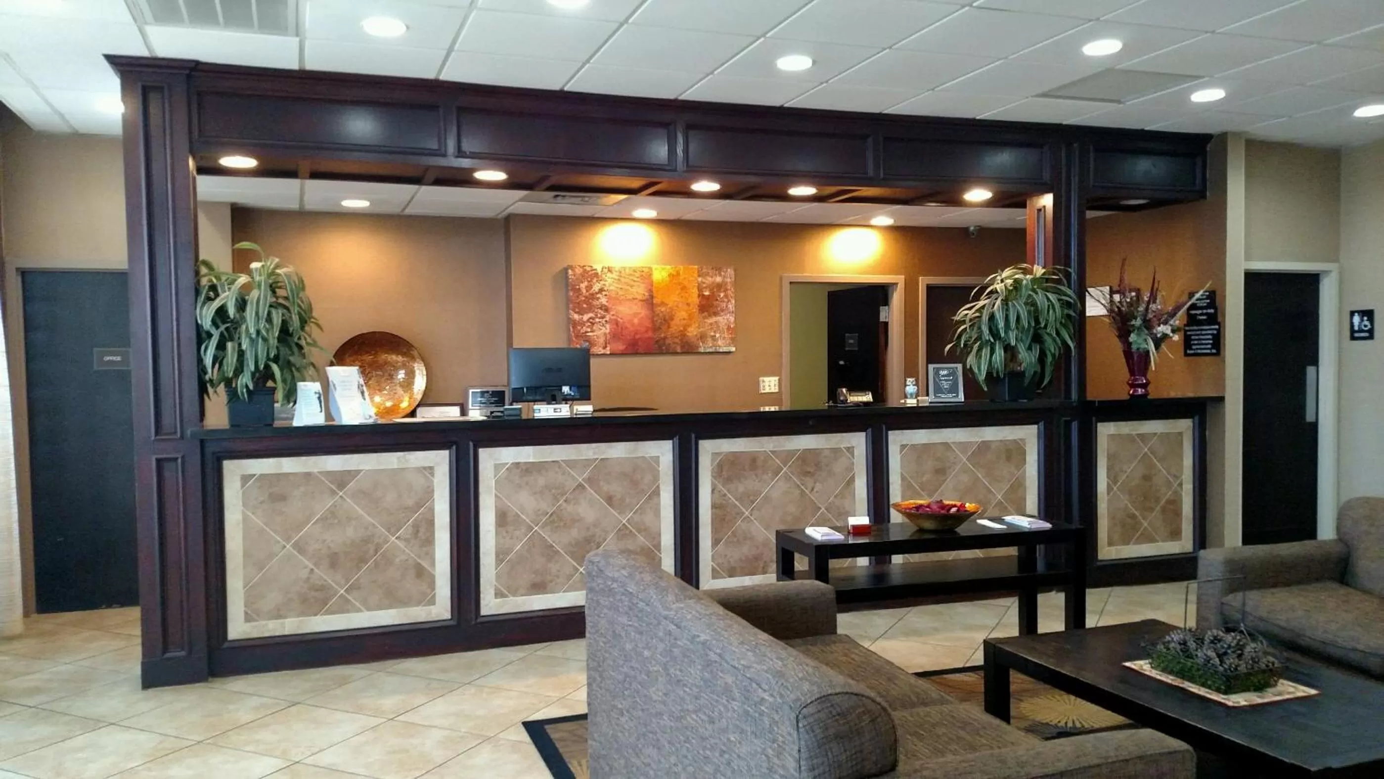 Lobby or reception in Super 8 by Wyndham Atoka