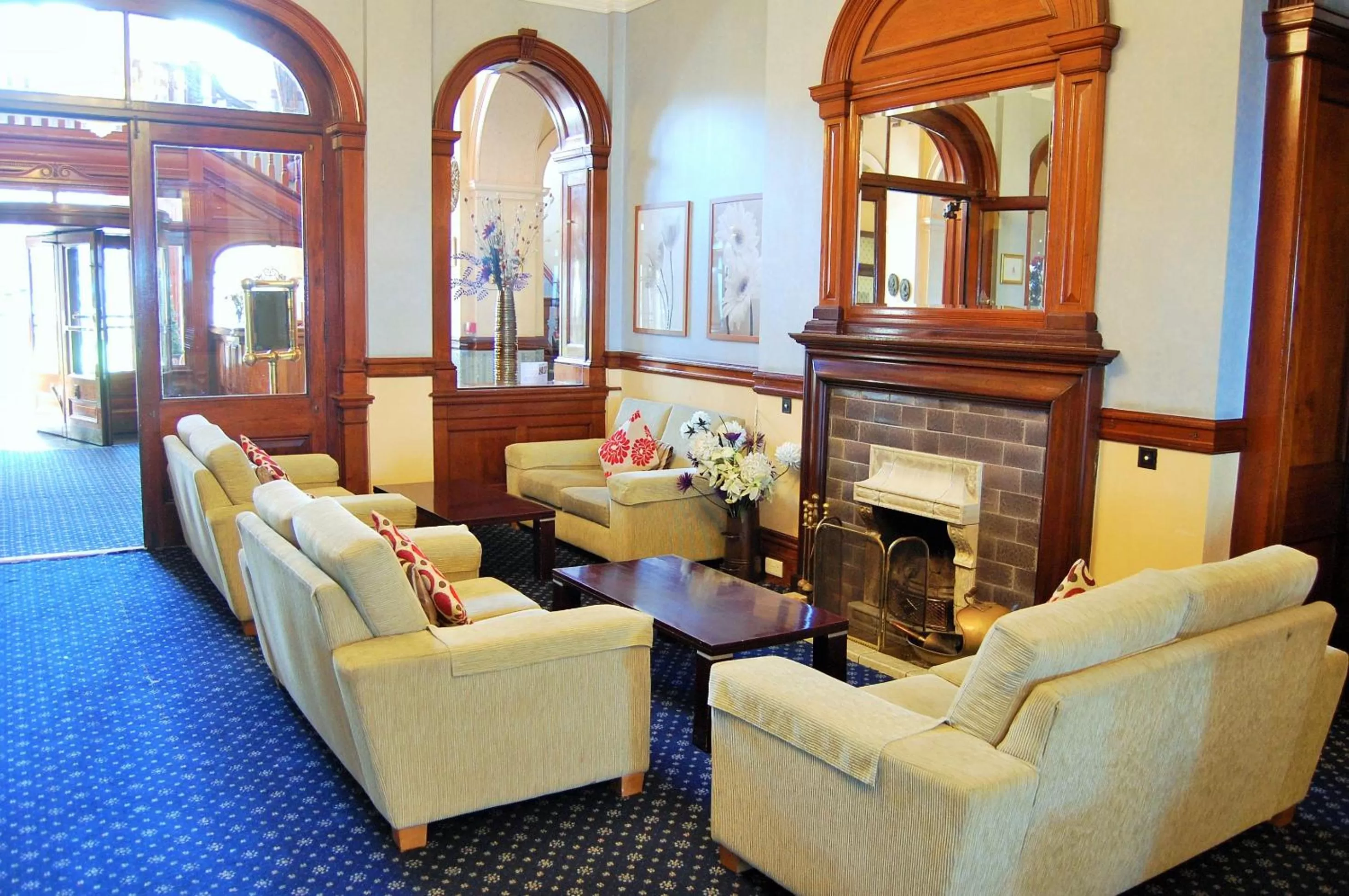 Property building in Hotel Victoria