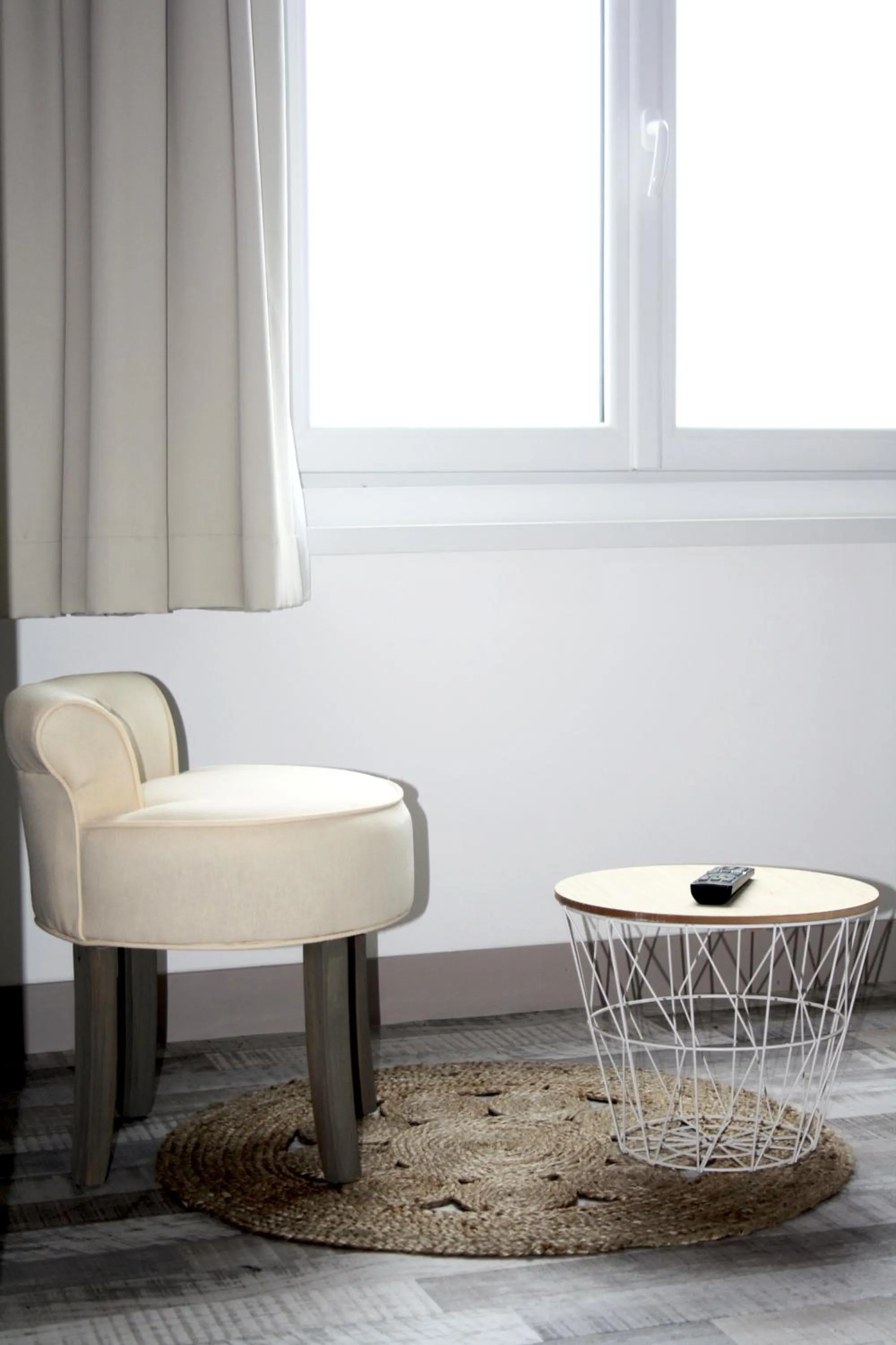 Living room in Logis Hôtel Sea View