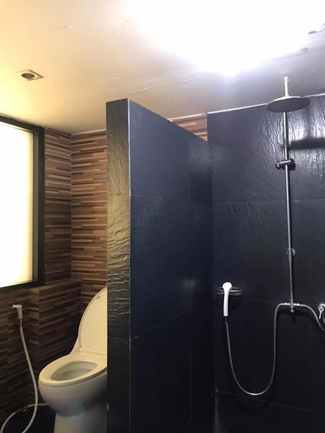 Bathroom in Rod Fai Fah Apartment