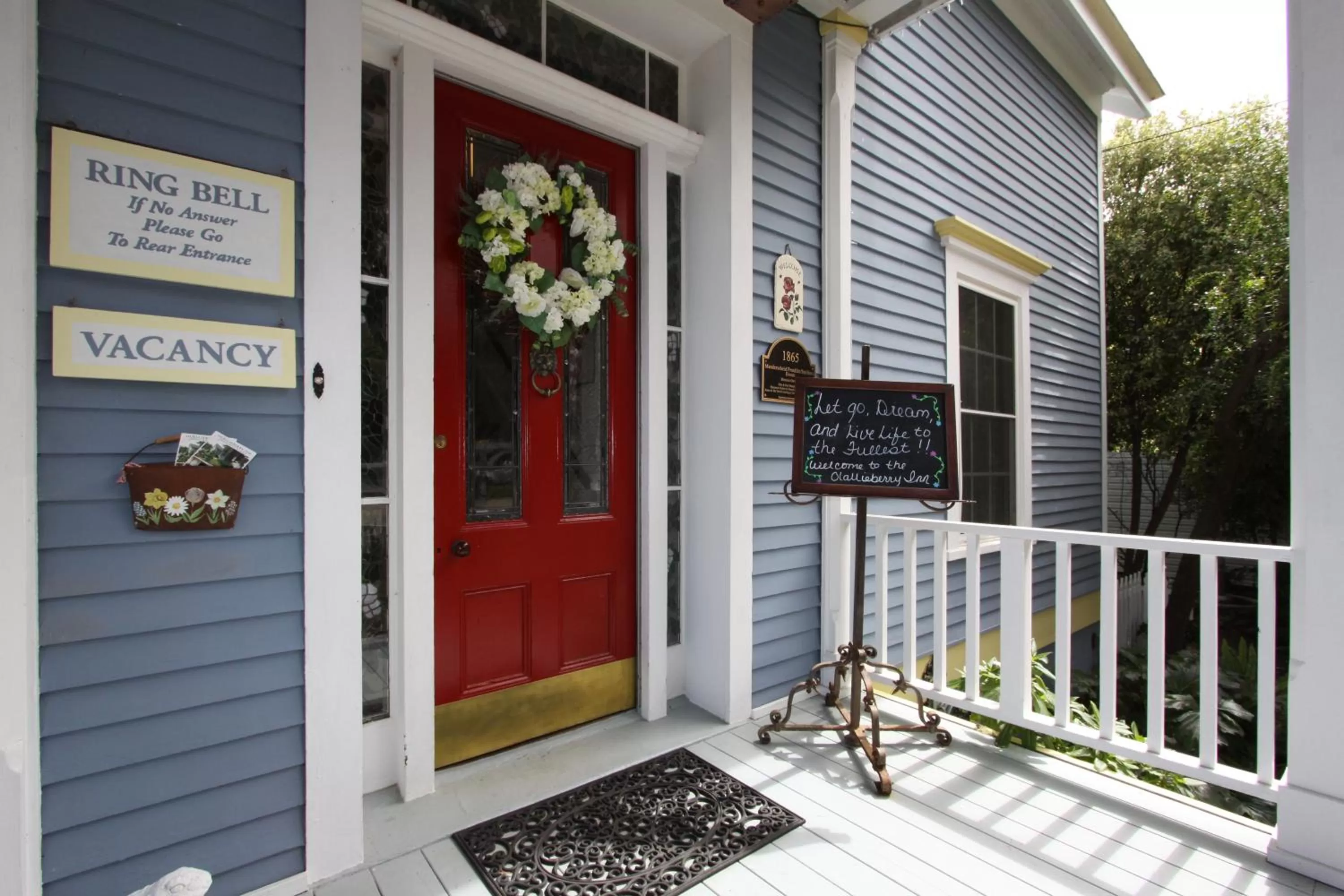 Olallieberry Inn Bed and Breakfast