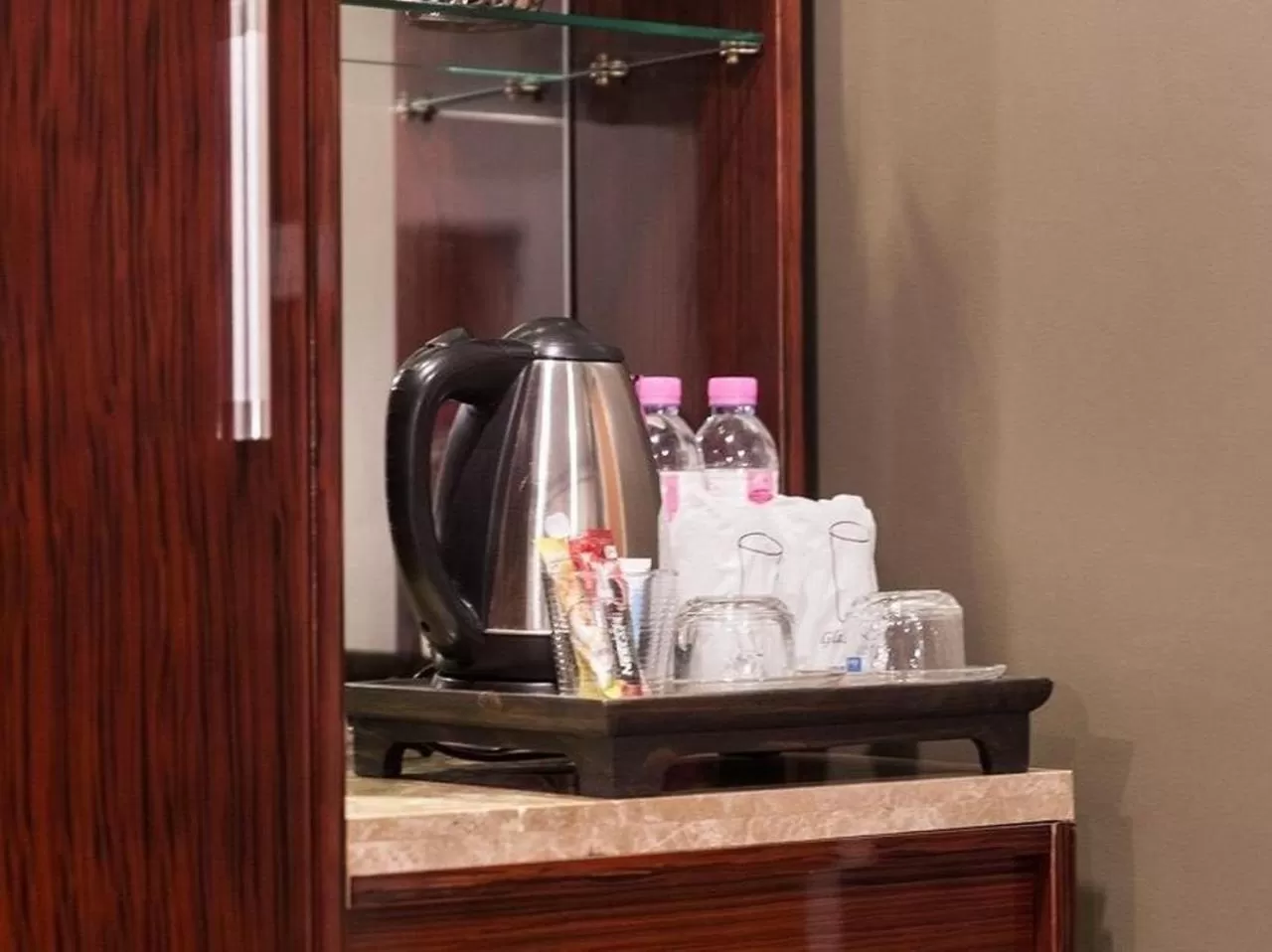 Coffee/tea facilities in Ratchada Point Hotel