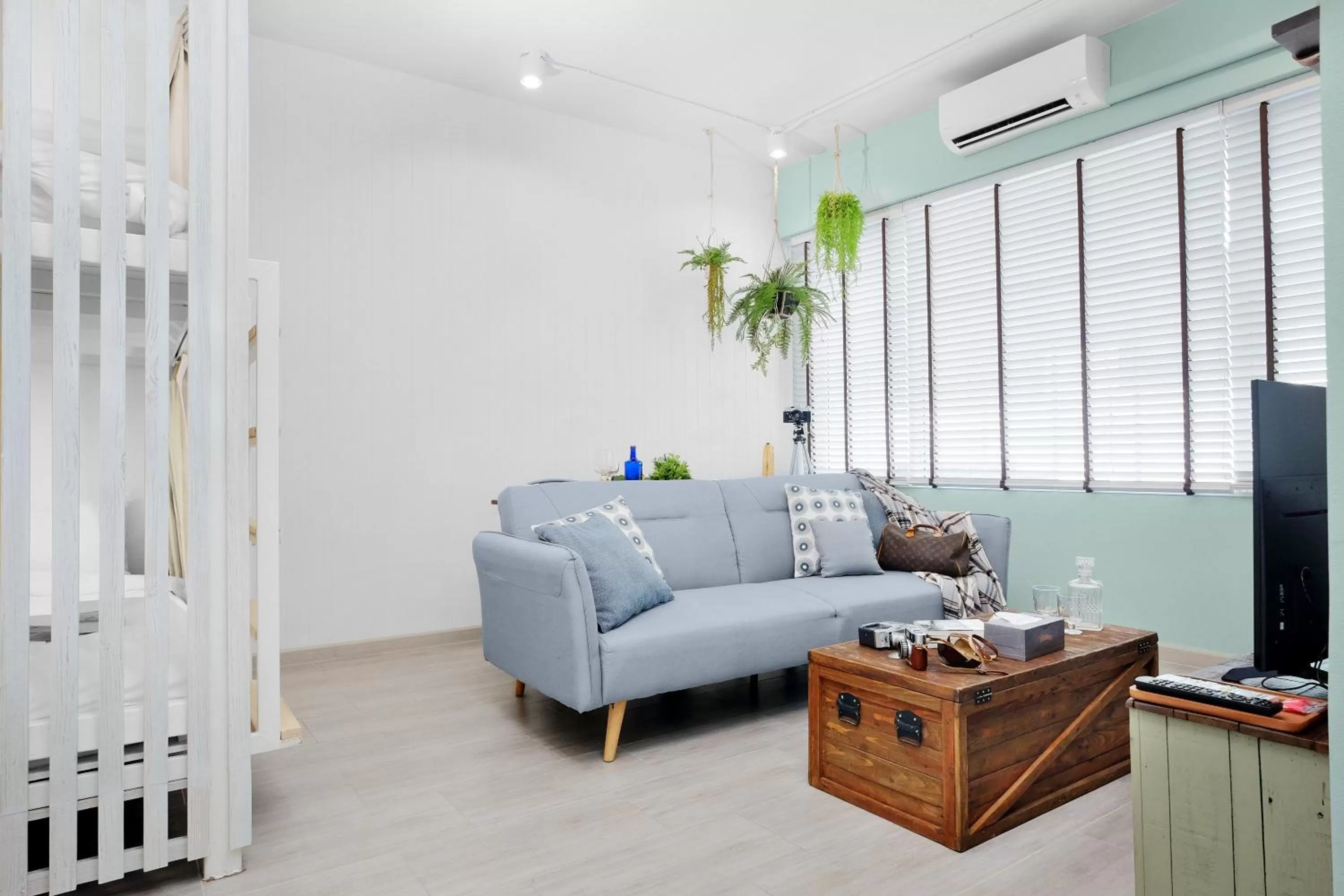 TV and multimedia in Hide and Seek Boutique Hometel