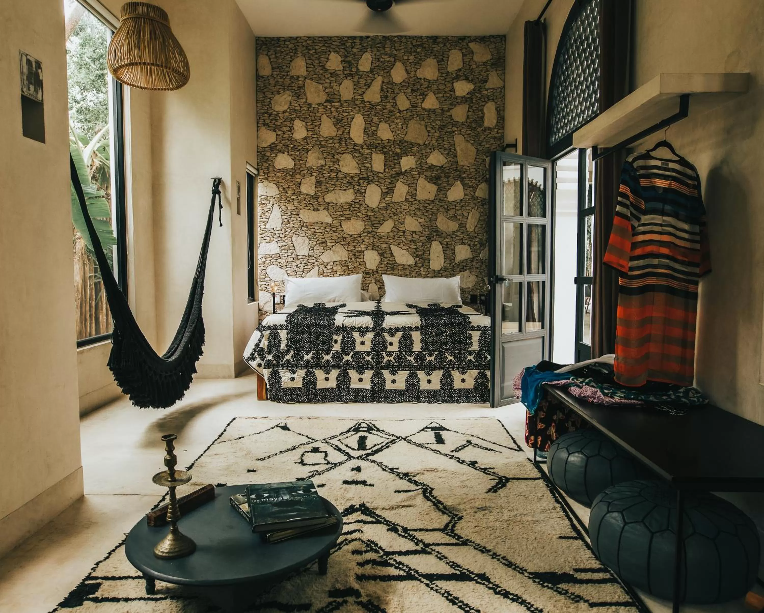 Communal lounge/ TV room in Ambre & Epices Jungle Hotel & Spa