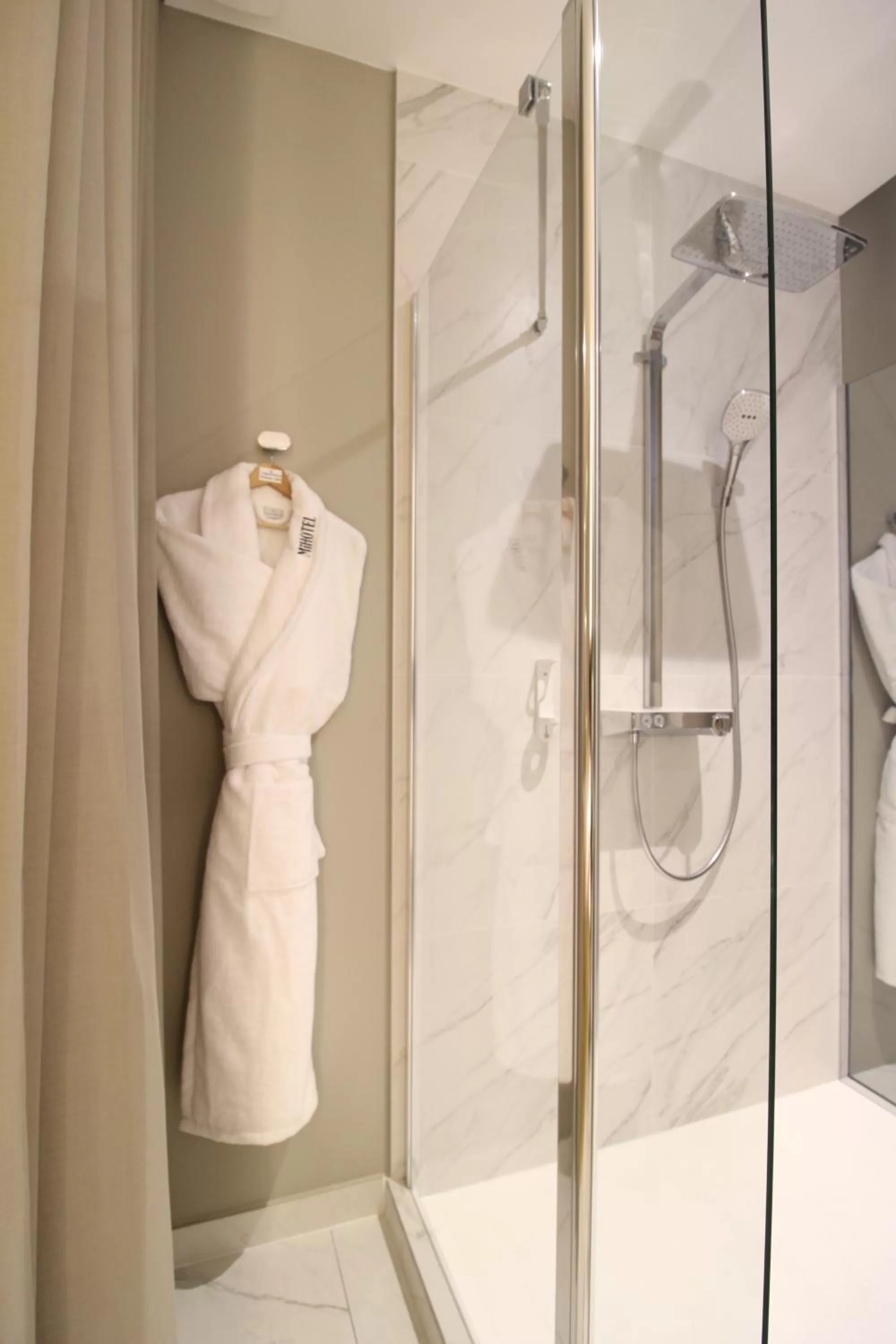 Bathroom in MiHotel Sala