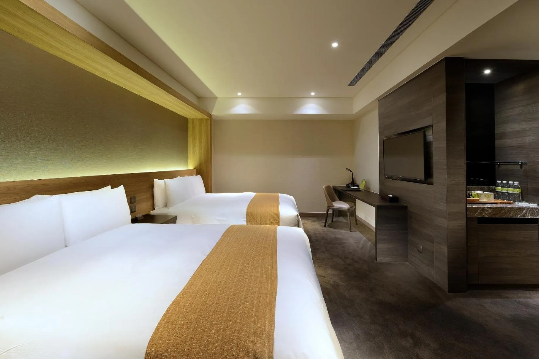 Bed in Hualien Holiday Hotel