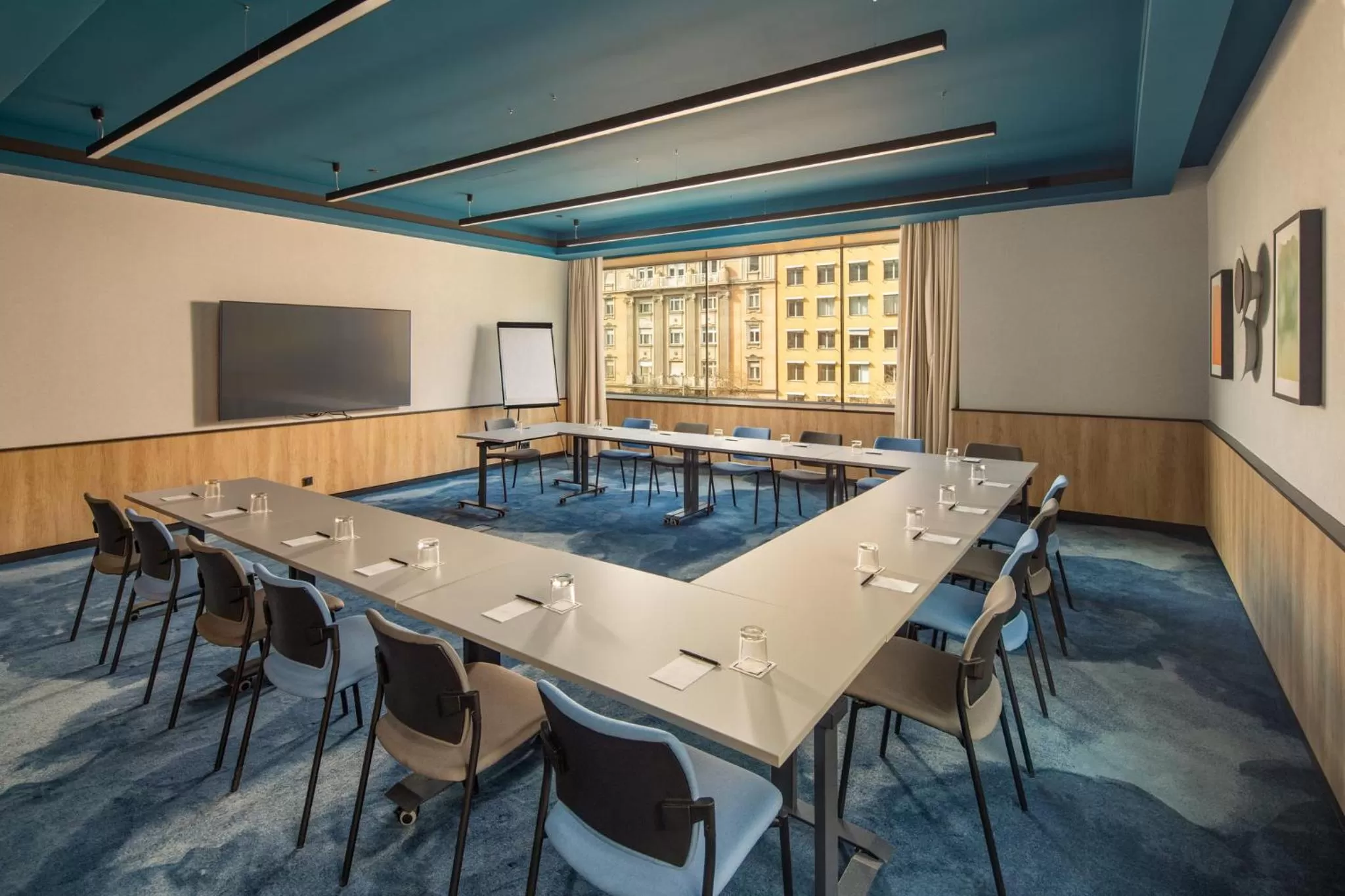 Meeting/conference room in Crowne Plaza Budapest by IHG