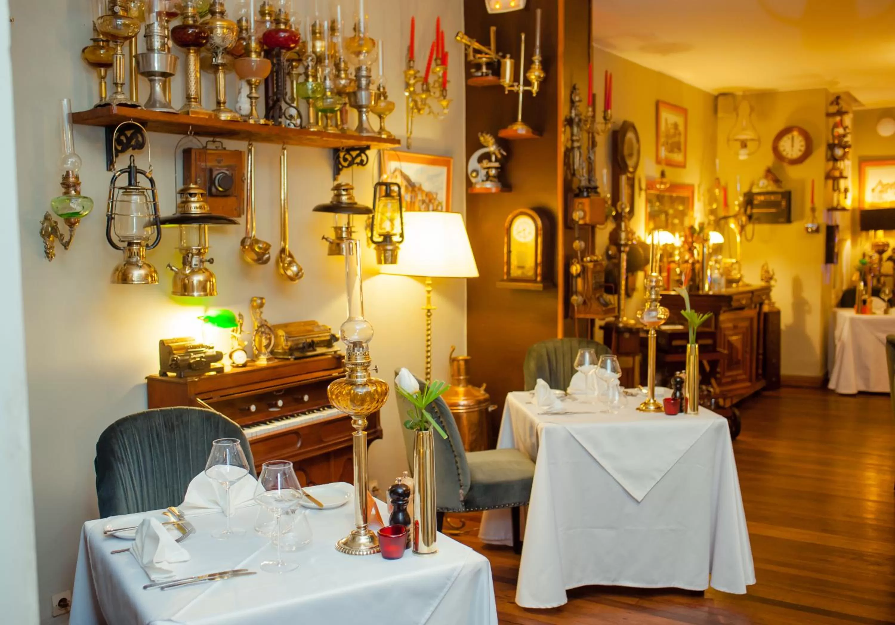 Restaurant/Places to Eat in La Varangue