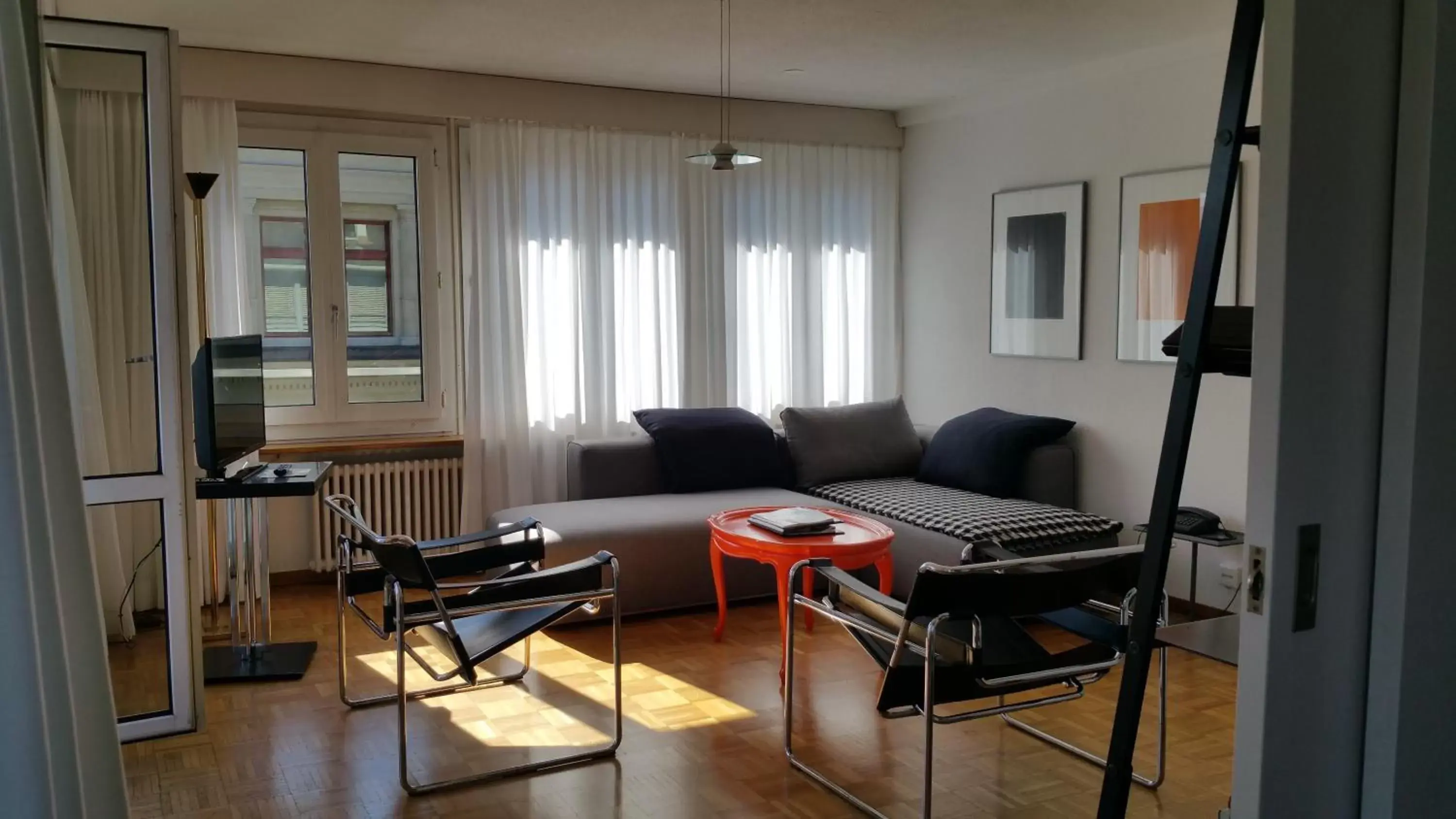 Two-Bedroom Apartment with Lake View in Hotel Rebstock Two-Bedroom Apartment with Lake View in Hotel Rebstock