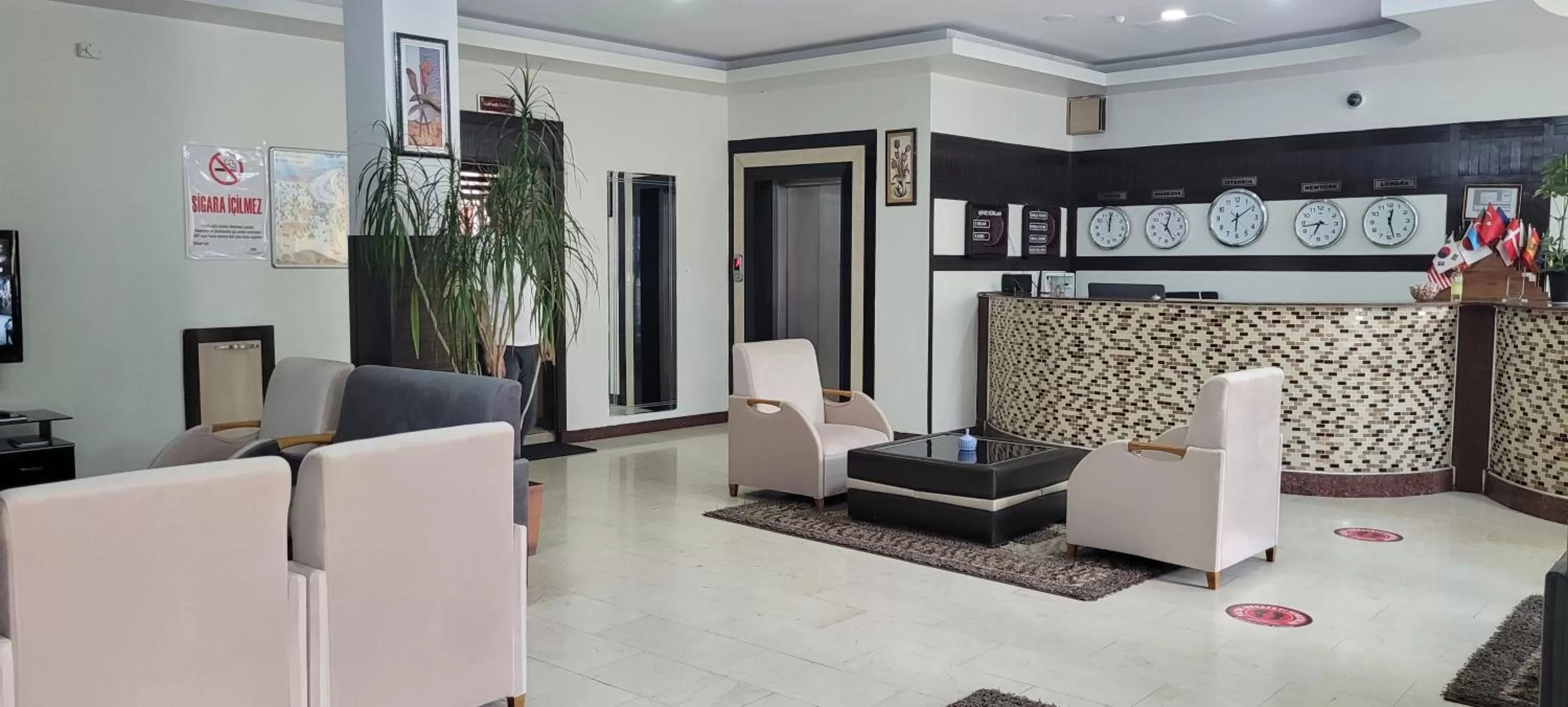 TV and multimedia, Lobby/Reception in Güngören Hotel