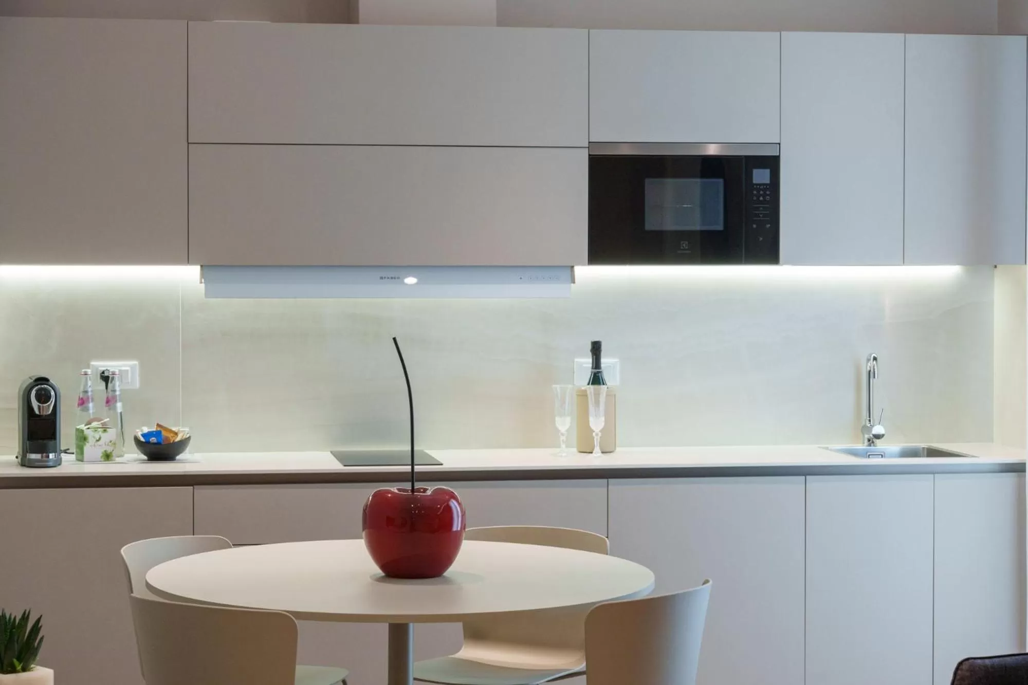 Kitchen or kitchenette in Vi Suites