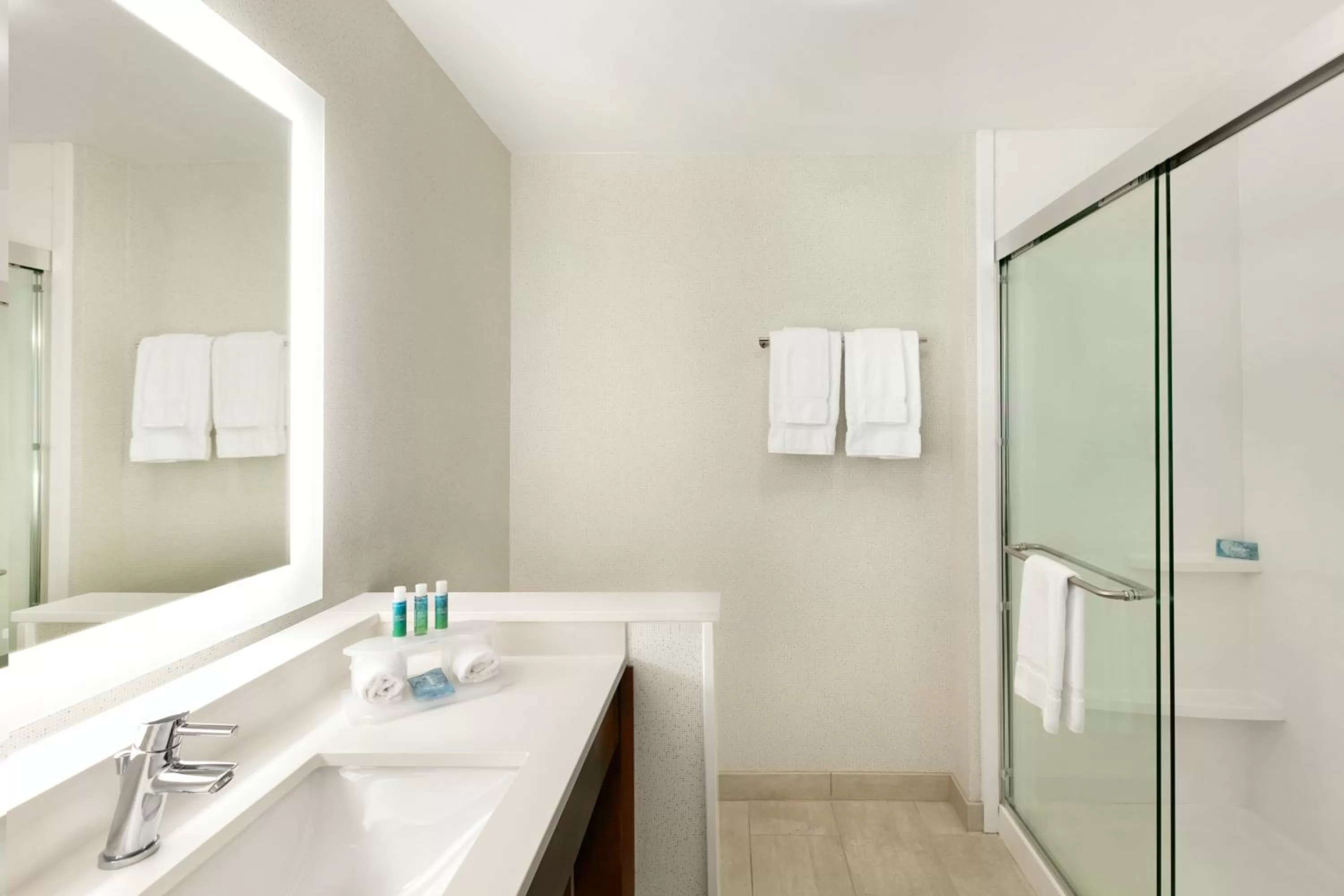 Holiday Inn Express & Suites Salisbury by IHG