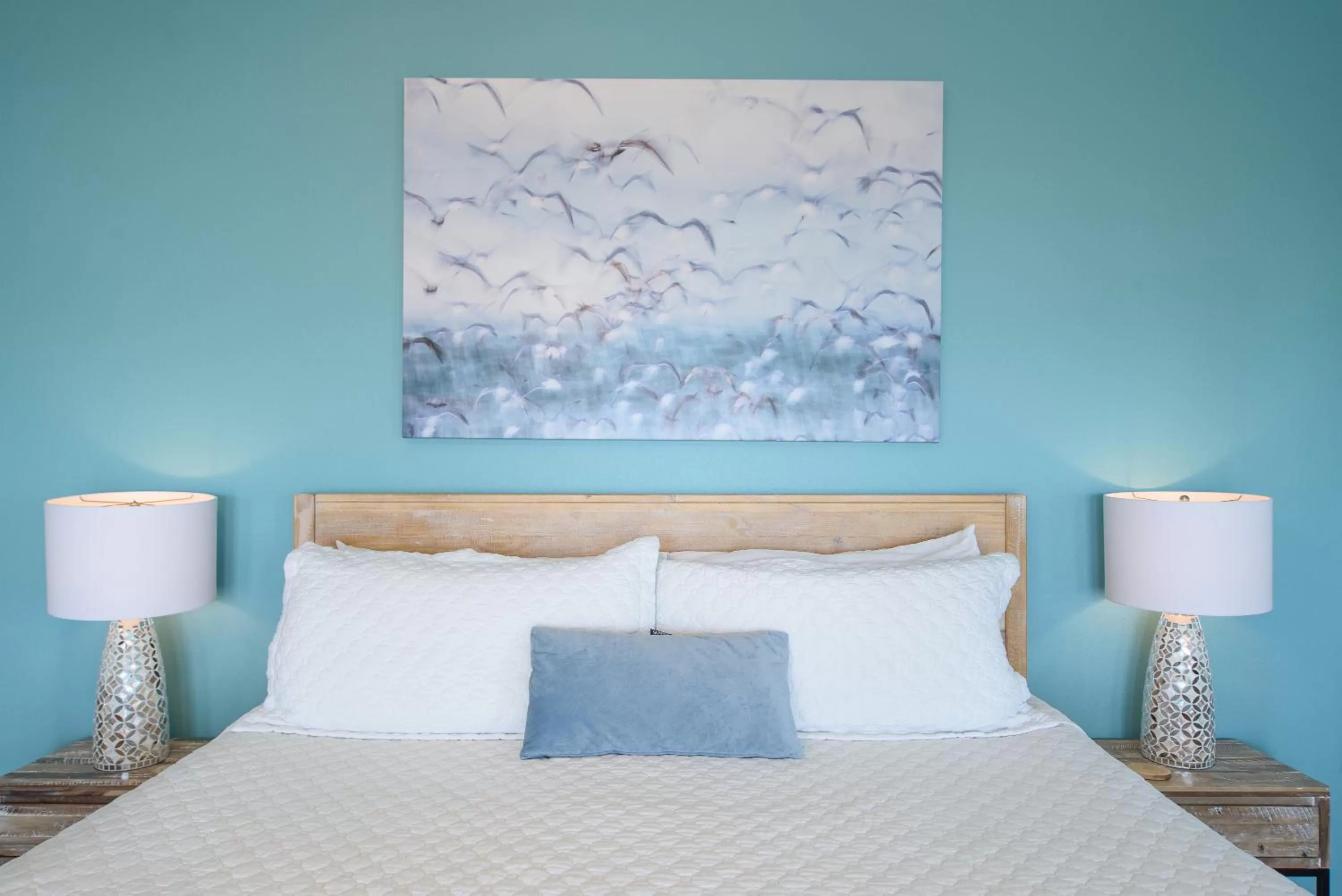 Bed in The Inn on Pamlico Sound