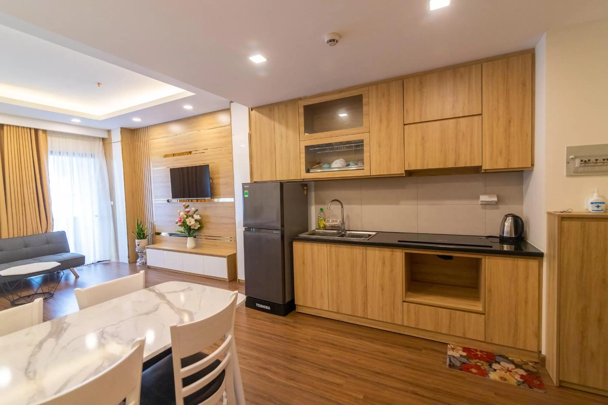Kitchen or kitchenette, Kitchen/Kitchenette in FLC Sea Tower Quy Nhơn - Homostay