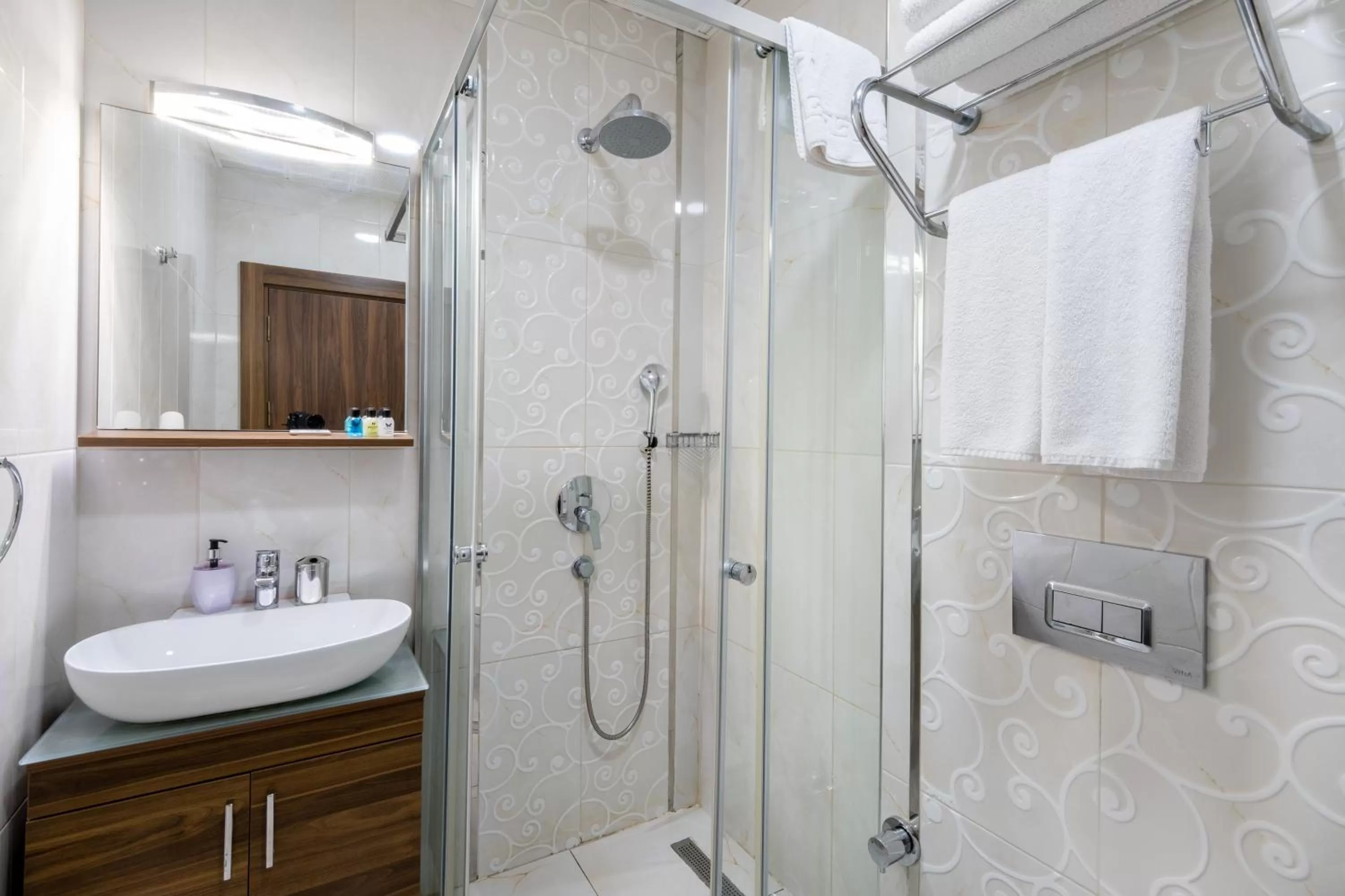 Shower, Bathroom in Beyzas Hotels & Suites