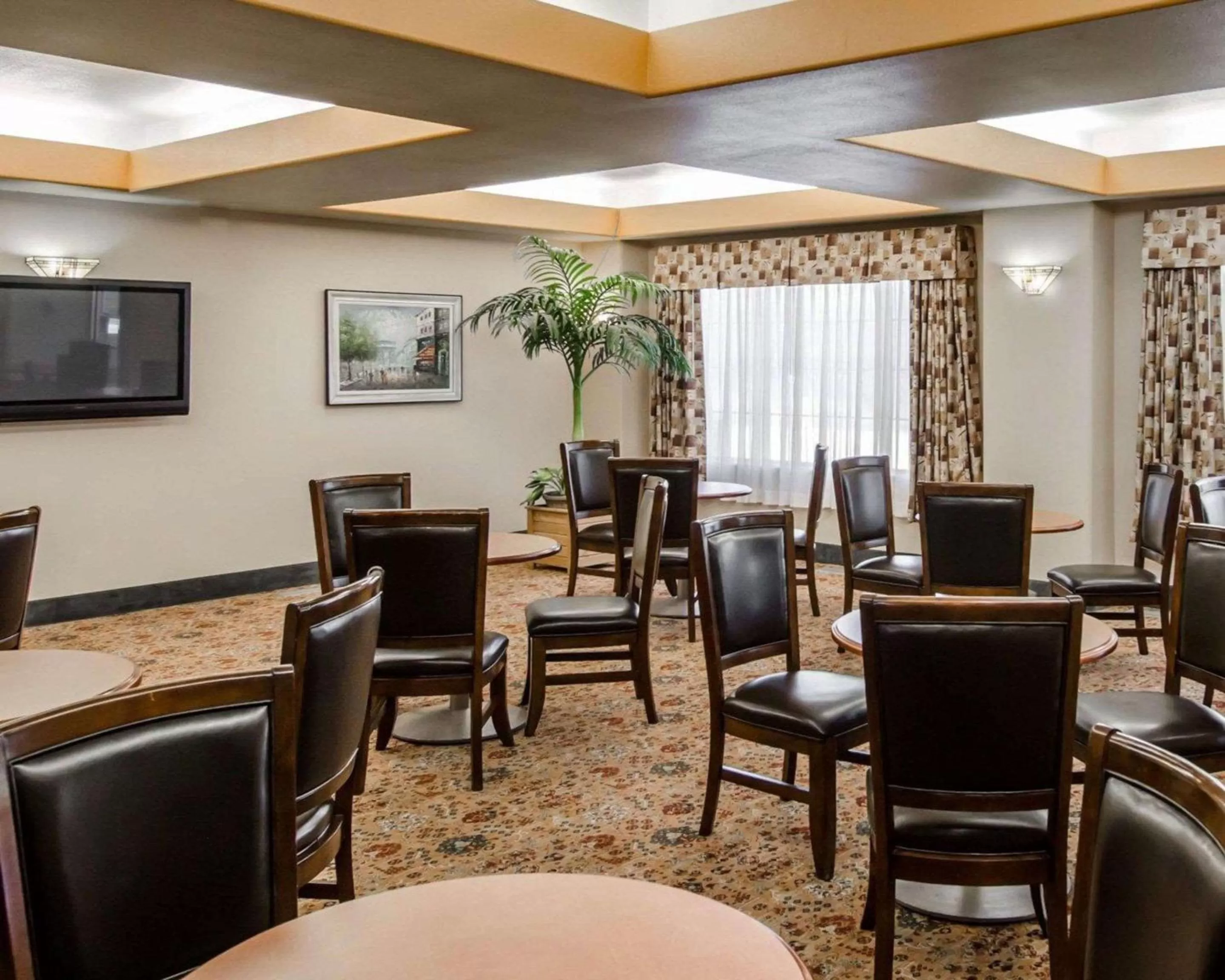 Restaurant/places to eat in Sleep Inn & Suites Springdale West
