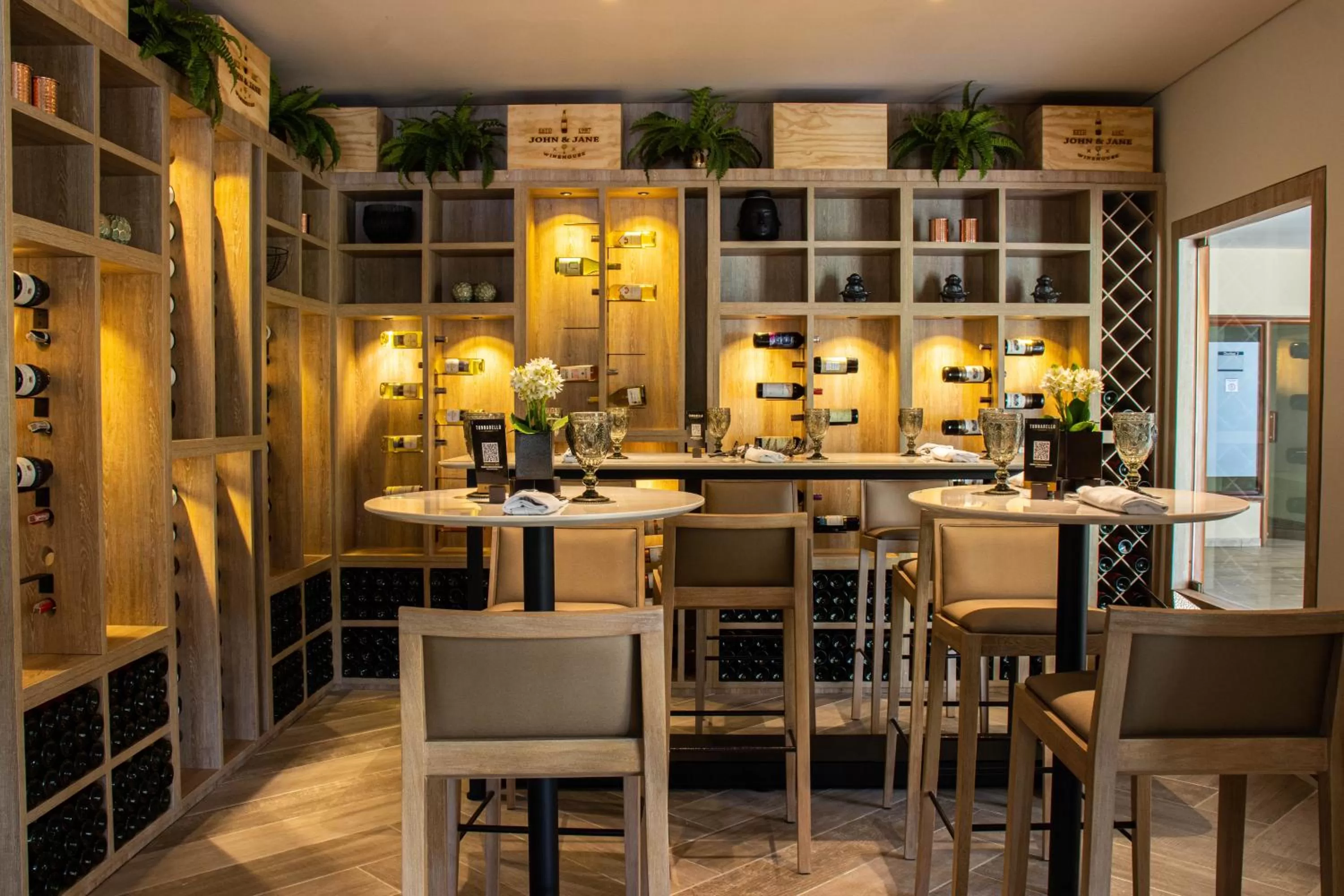 Restaurant/places to eat in Hotel Estelar Altamira