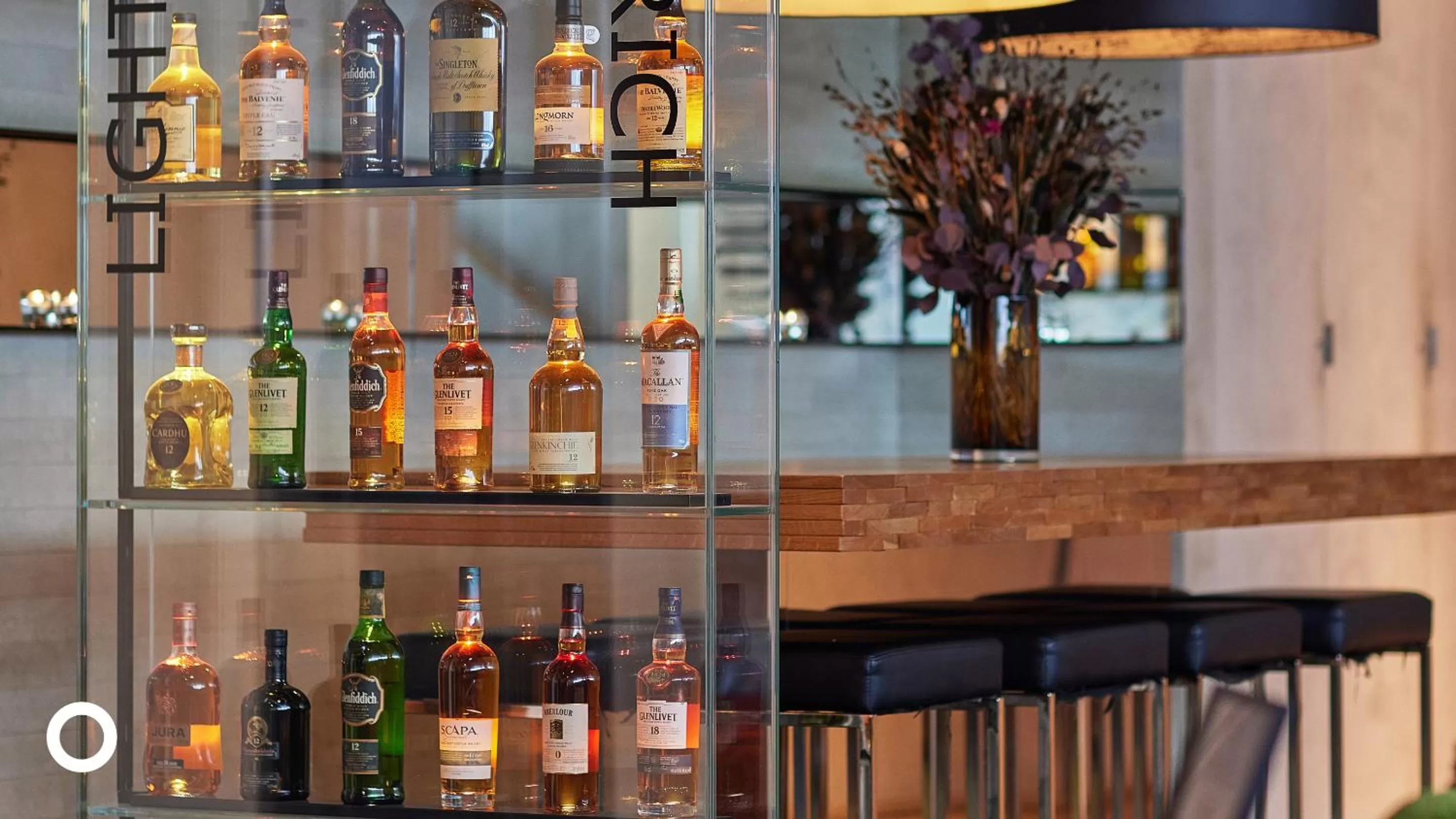 Lounge or bar in Thingholt by Center Hotels