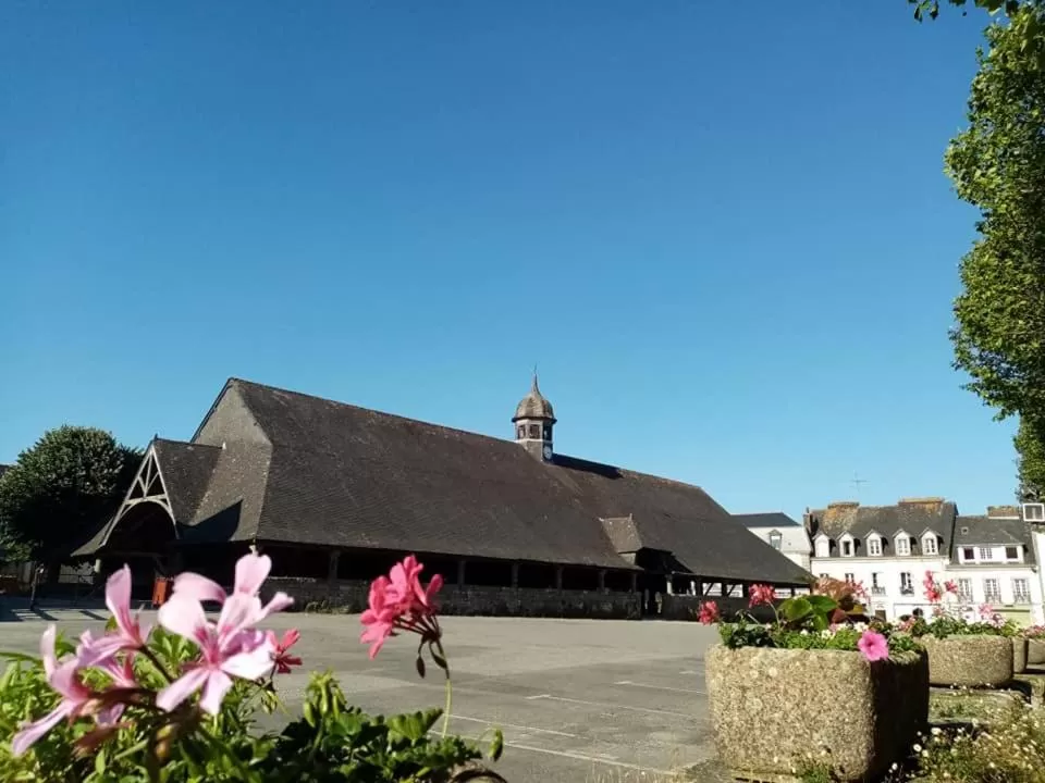 Nearby landmark in LES DEUX RIVIERES - Chambres & Table d'Hôtes -