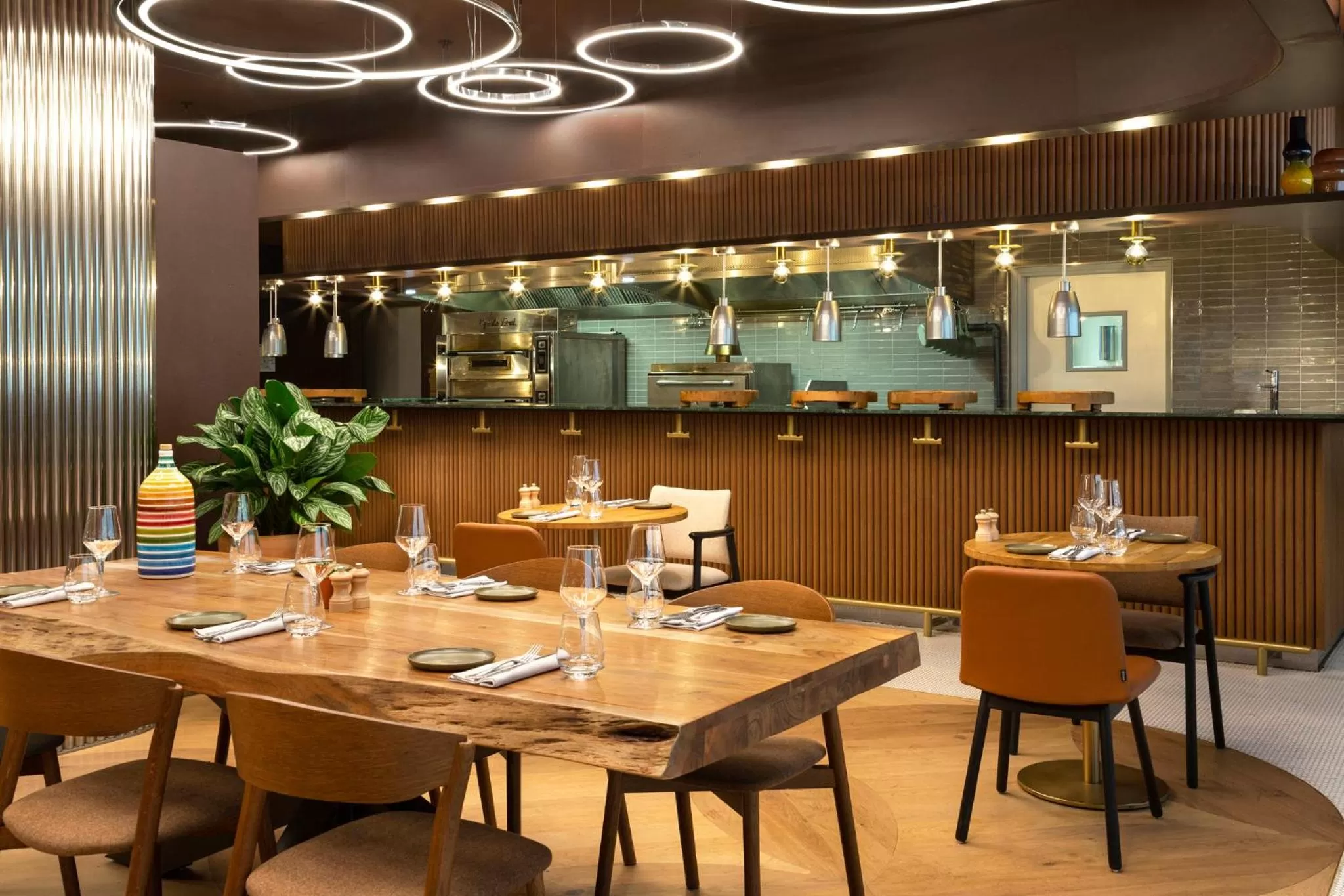 Restaurant/places to eat in Pullman Paris Montparnasse