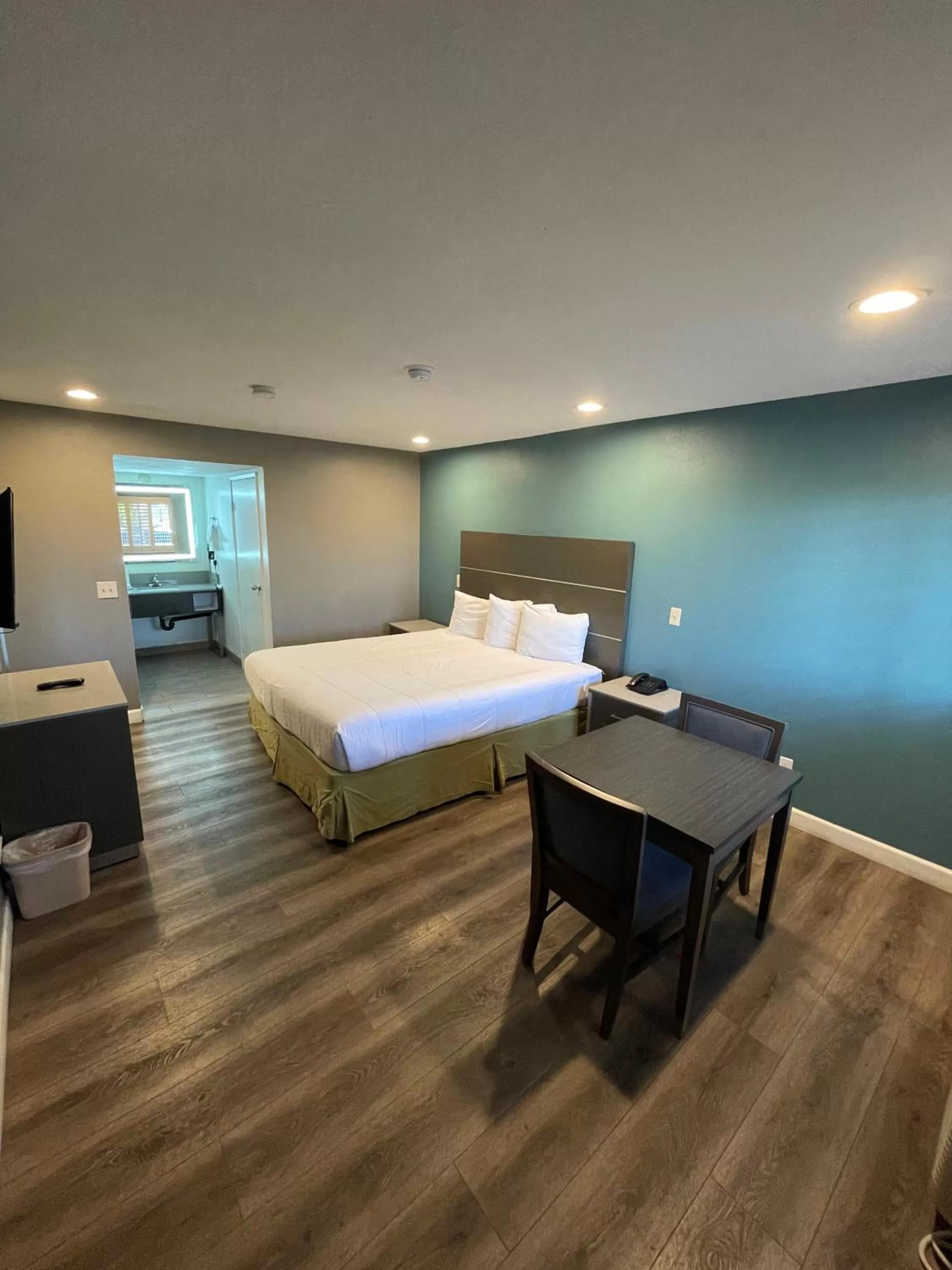 Photo of the whole room, Bed in Hotel Milagro