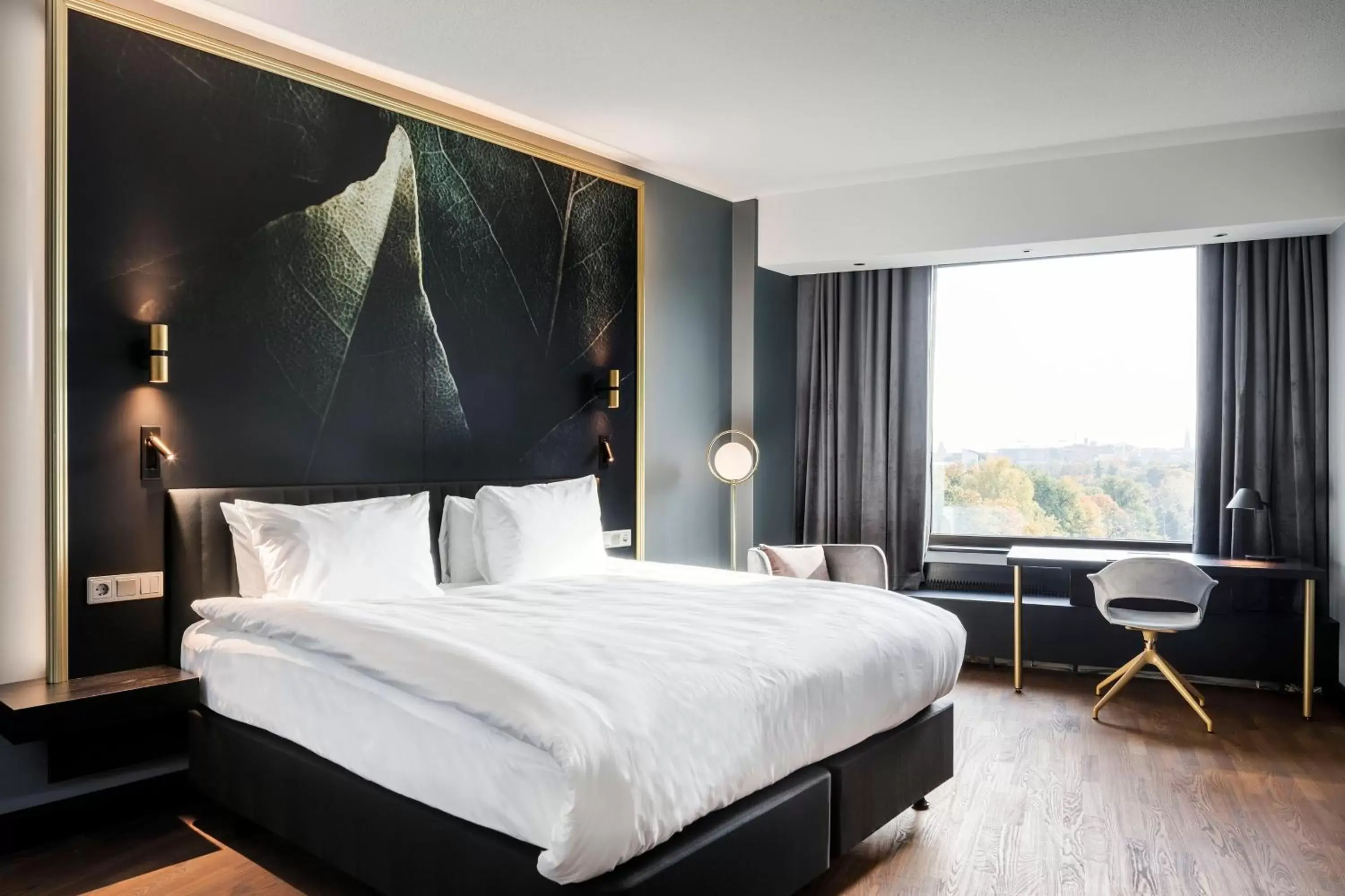 Premium King Room with Sofa Bed in Crowne Plaza Helsinki - Hesperia by IHG Premium King Room with Sofa Bed in Crowne Plaza Helsinki - Hesperia by IHG