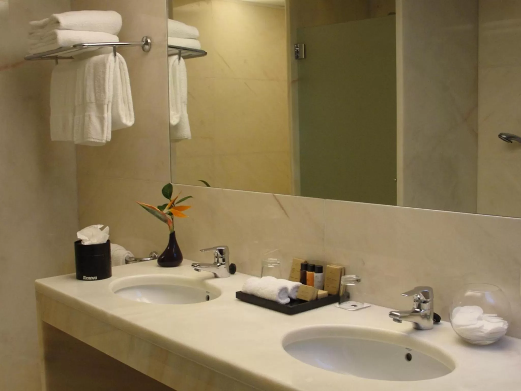Bathroom in Quinta da Casa Branca - Small Luxury Hotels of the World