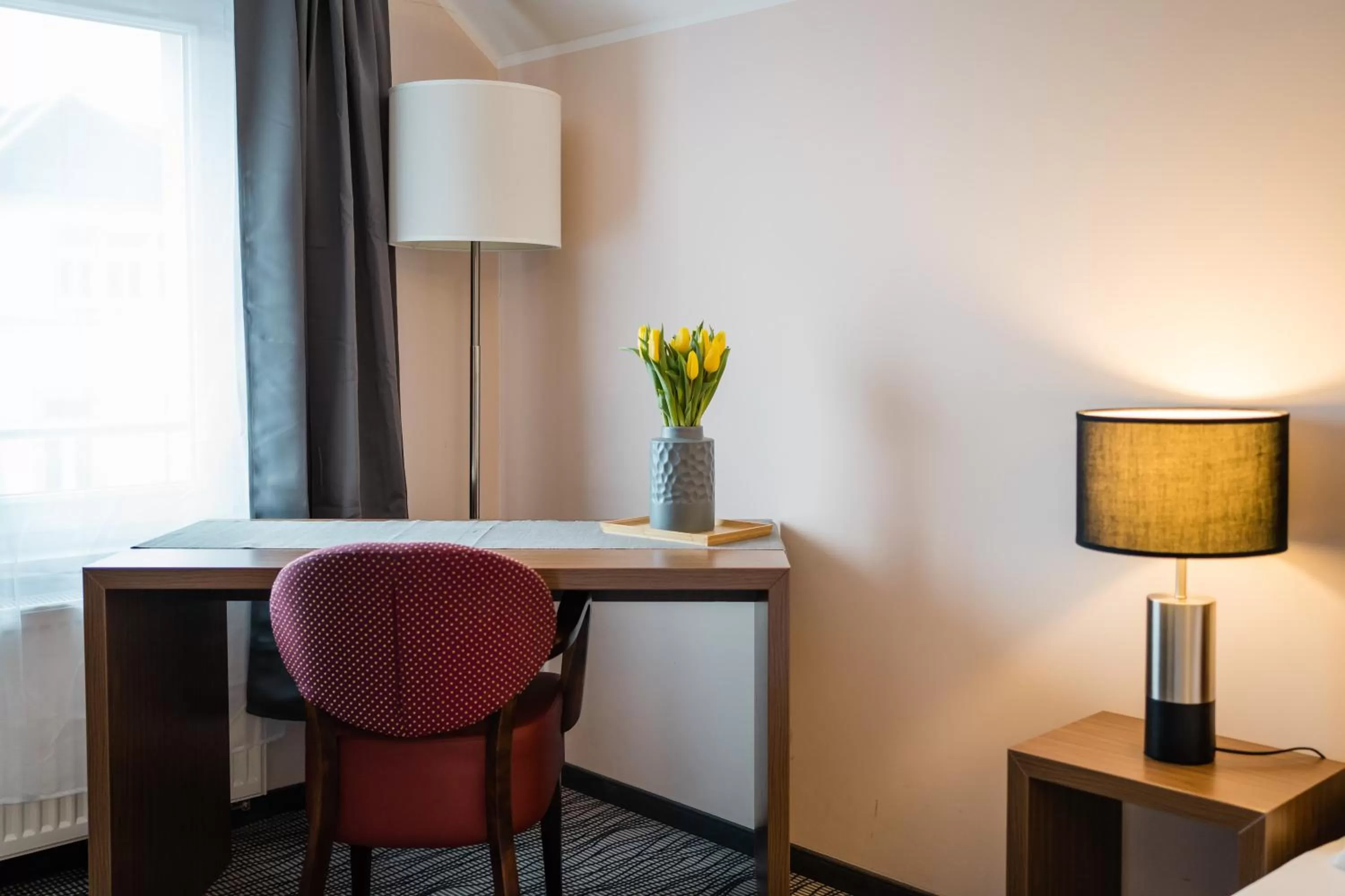 Seating area, TV/Entertainment Center in Point Hotel Apartments and Rooms