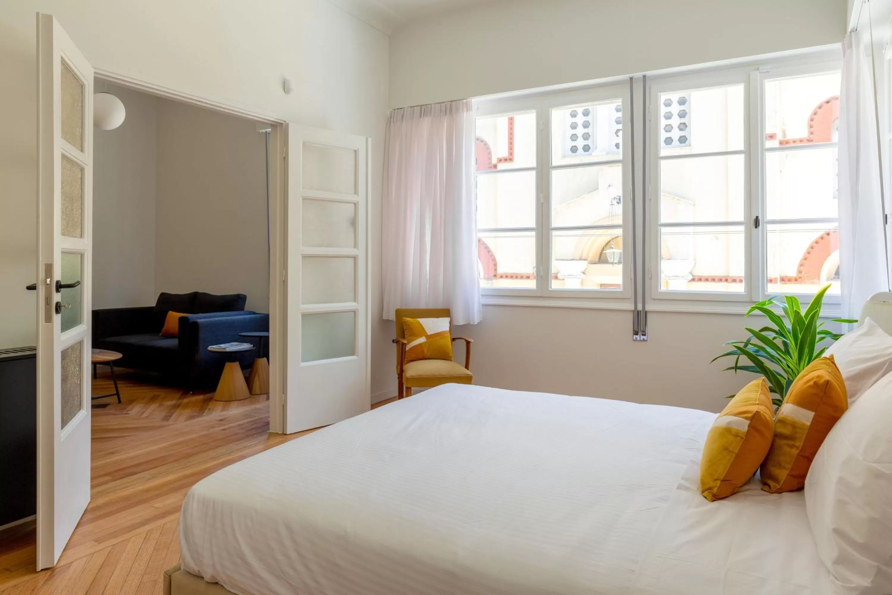 Bedroom, Bed in ZOIA The Met by UPSTREET