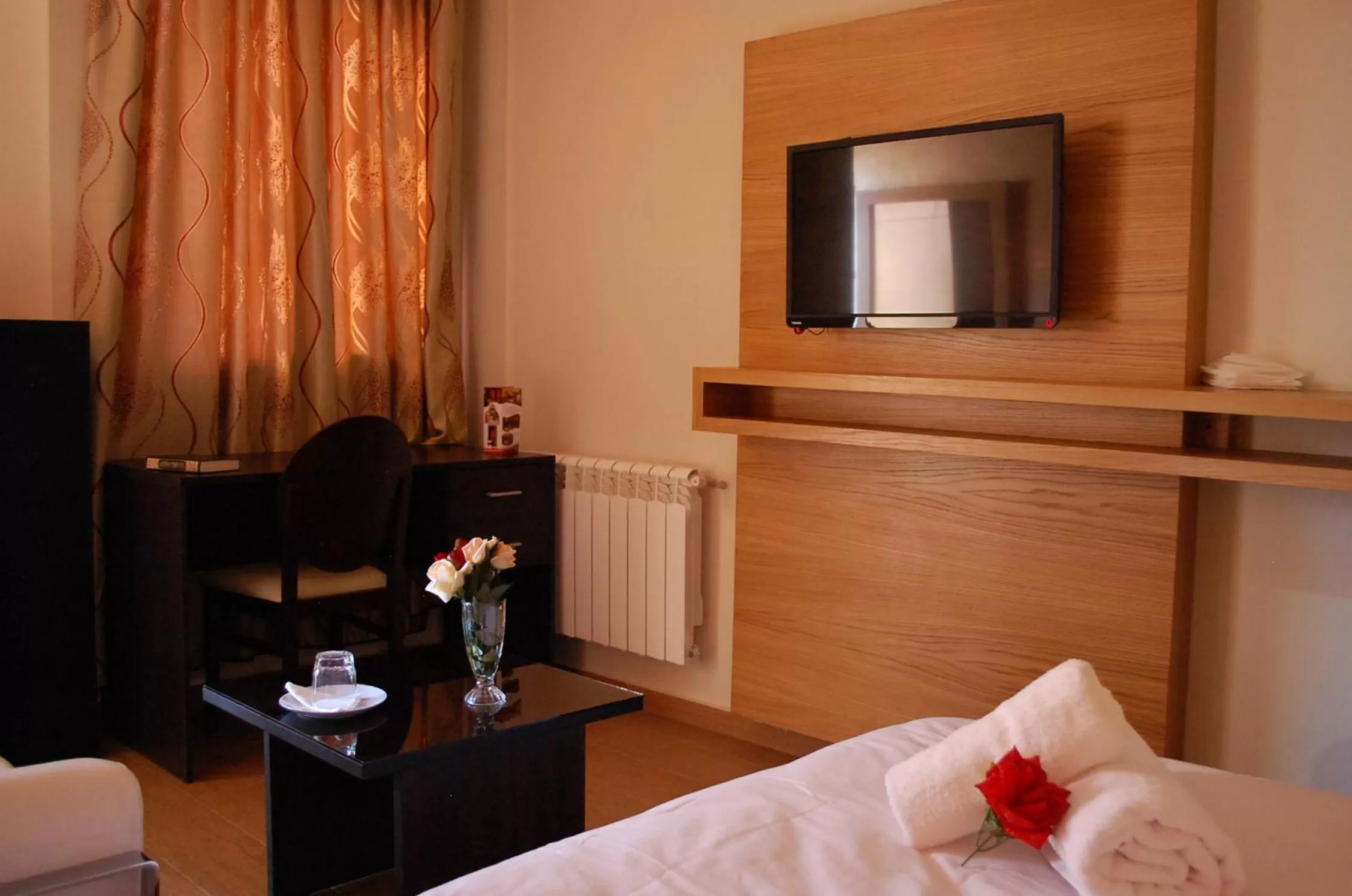 Communal lounge/ TV room, Seating Area in Hotel vallee ziz