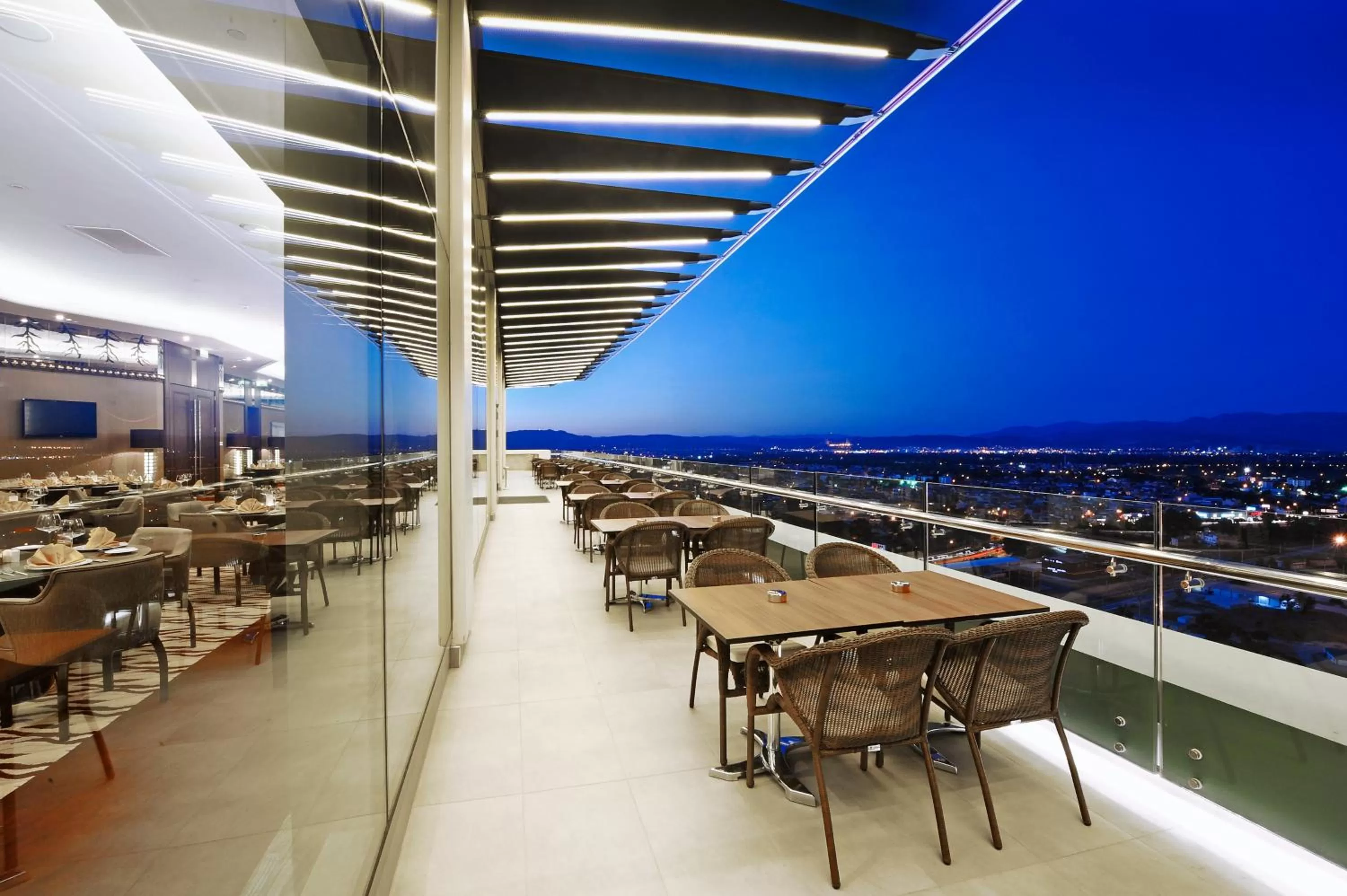 Balcony/Terrace in Crowne Plaza Bursa Convention Center & Thermal Spa by IHG