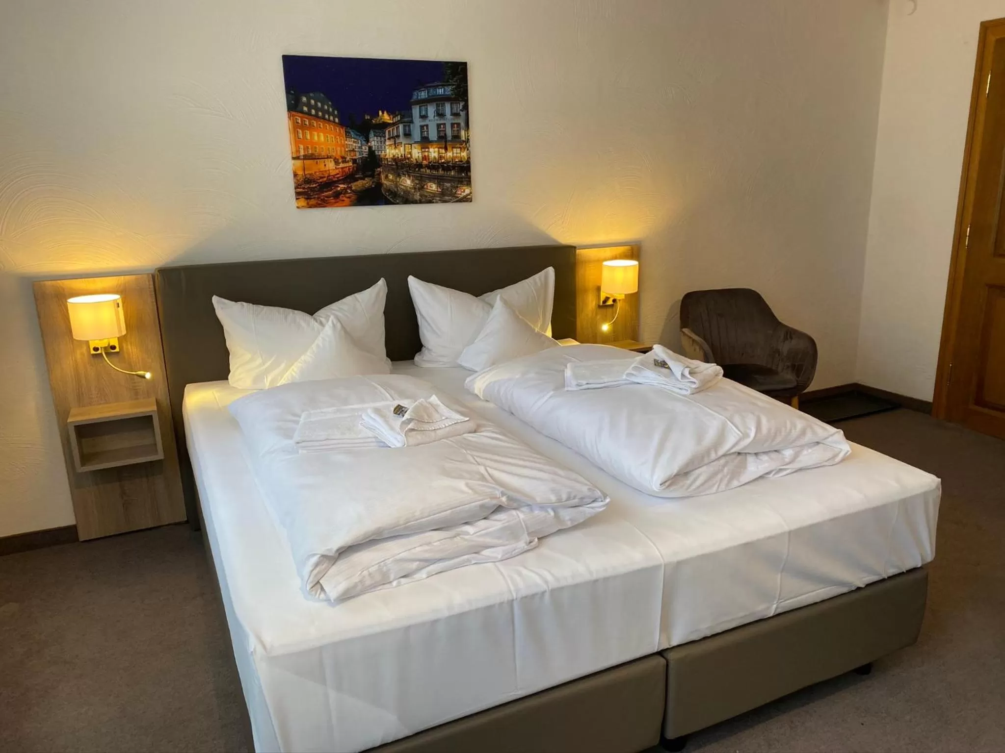 Bed in Horchem Hotel-Restaurant-Café-Bar