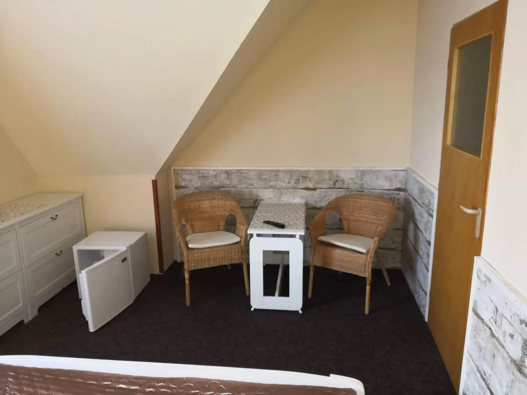 Photo of the whole room, Seating Area in Hotel Alfa