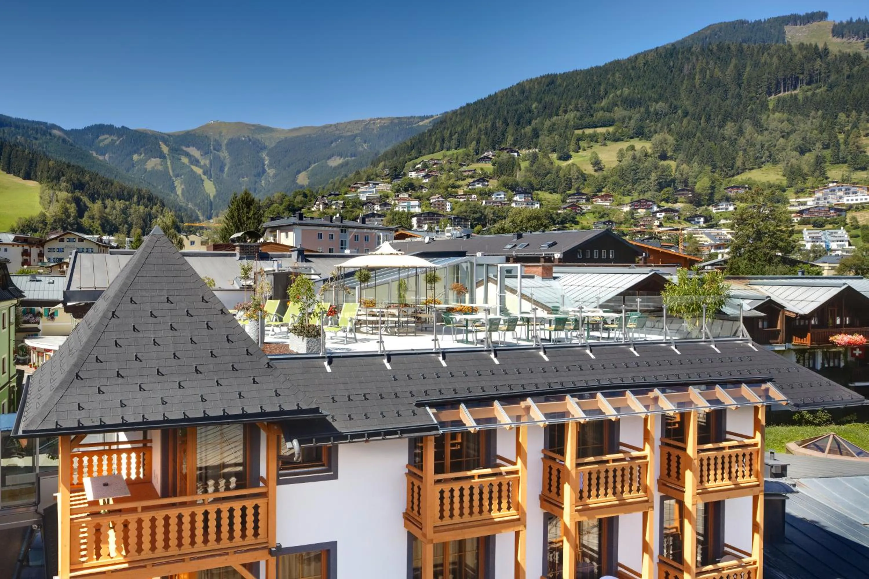 Balcony/Terrace in Romantikhotel Zell am See