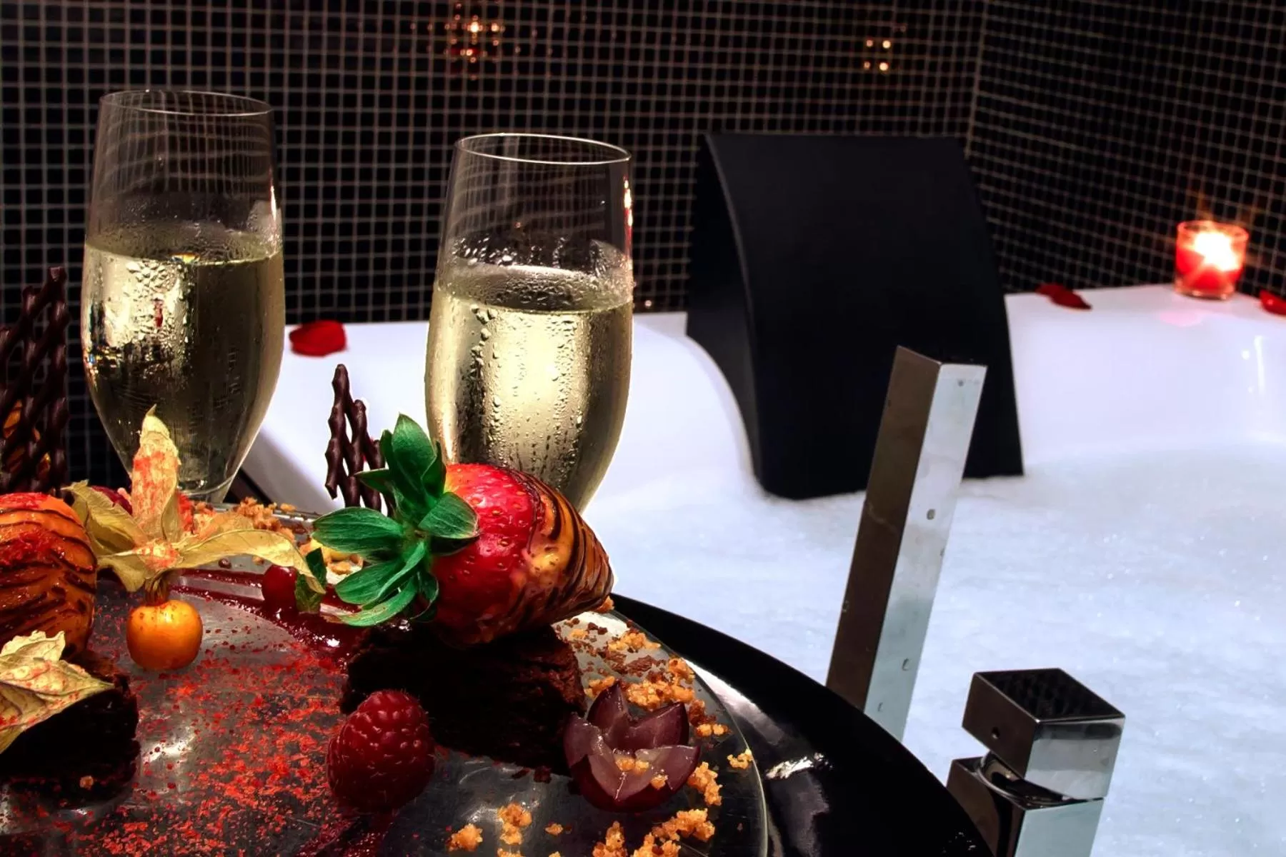 Hot Tub in Sweet Atlantic Hotel & Spa