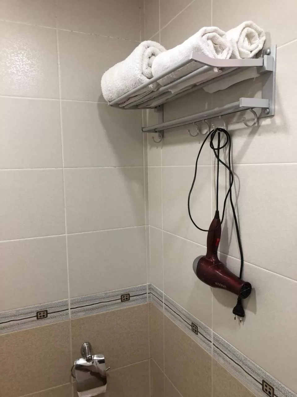 Bathroom in Dil Hill by Sam