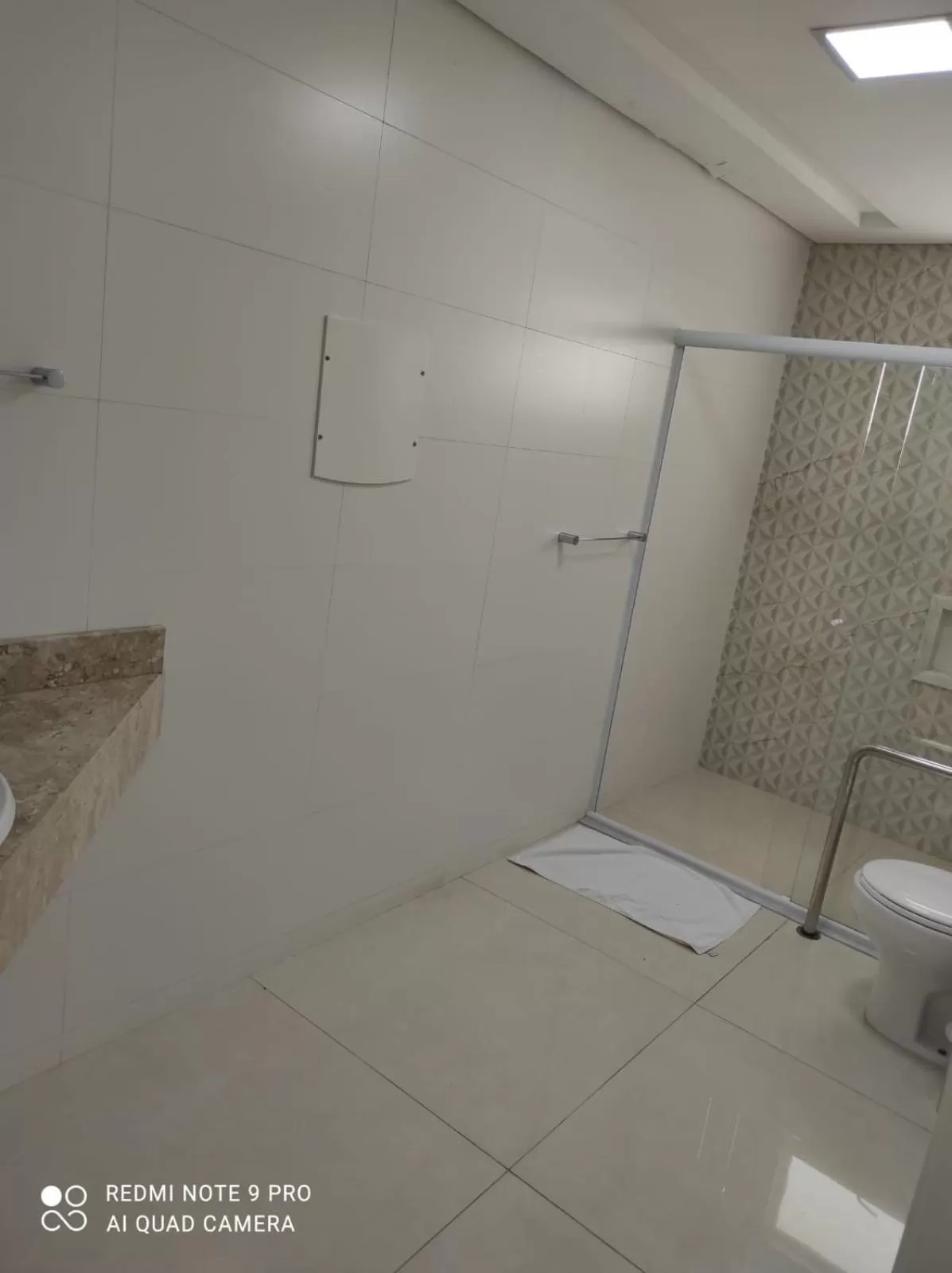 Bathroom in Hotel Serrano