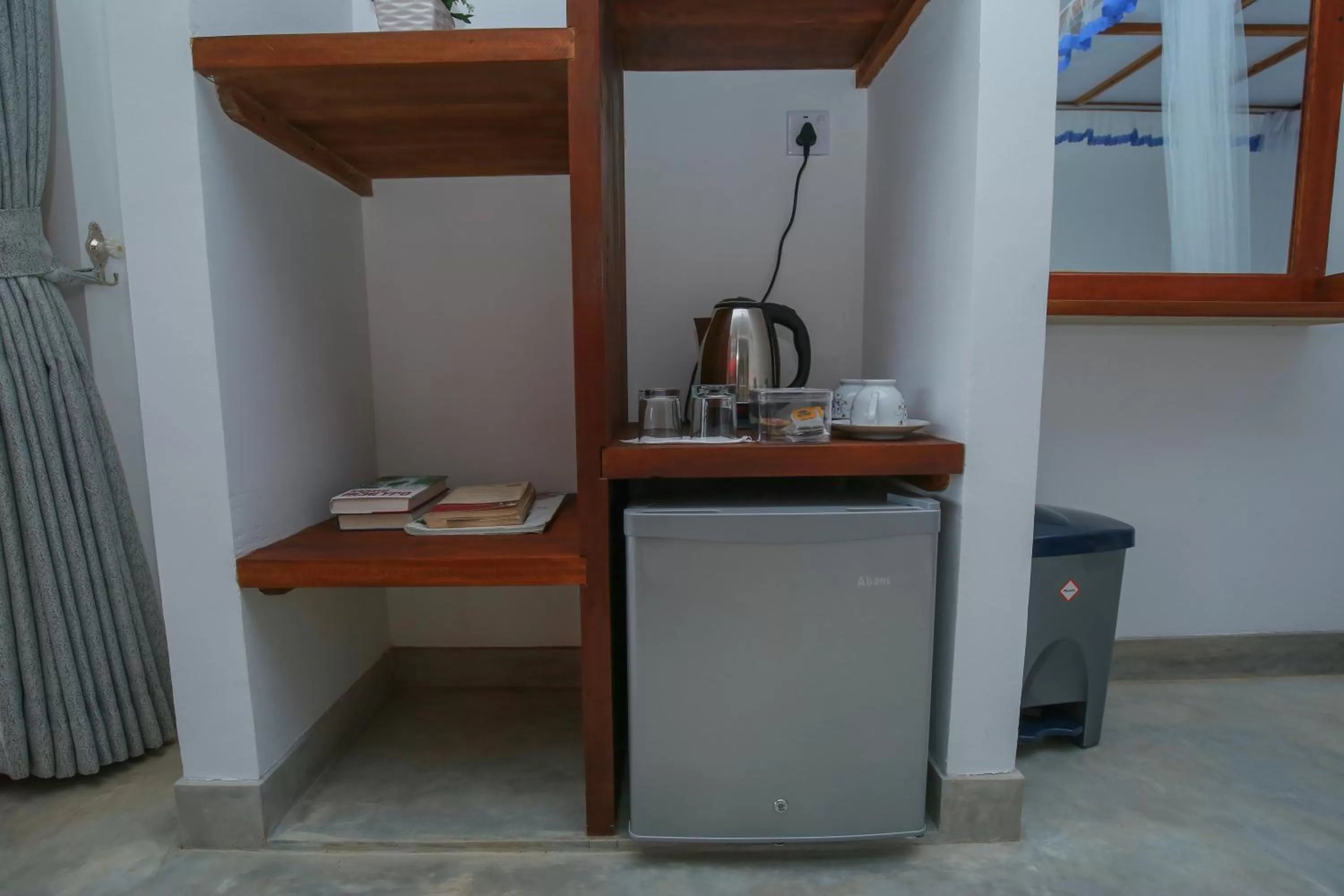 Coffee/tea facilities, Kitchen/Kitchenette in The Chillout Ella