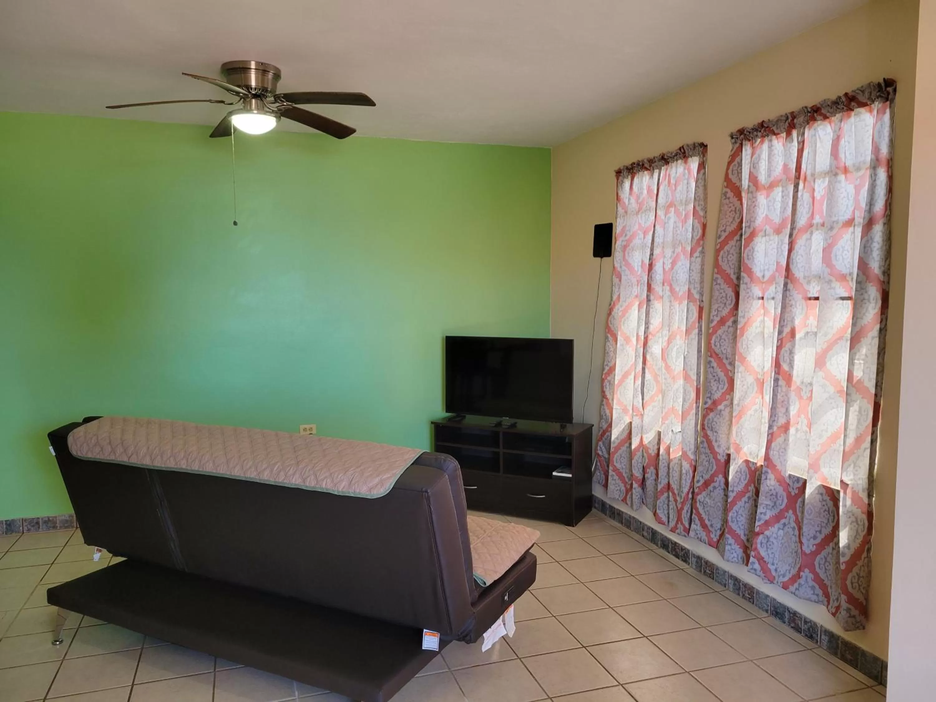 Communal lounge/ TV room, Seating Area in Aguada of the Seas