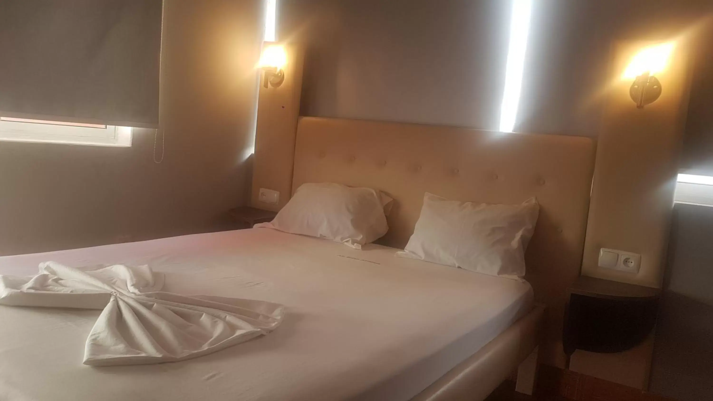 Double Room with Shared Bathroom in Pensão Asa Branca Double Room with Shared Bathroom in Pensão Asa Branca