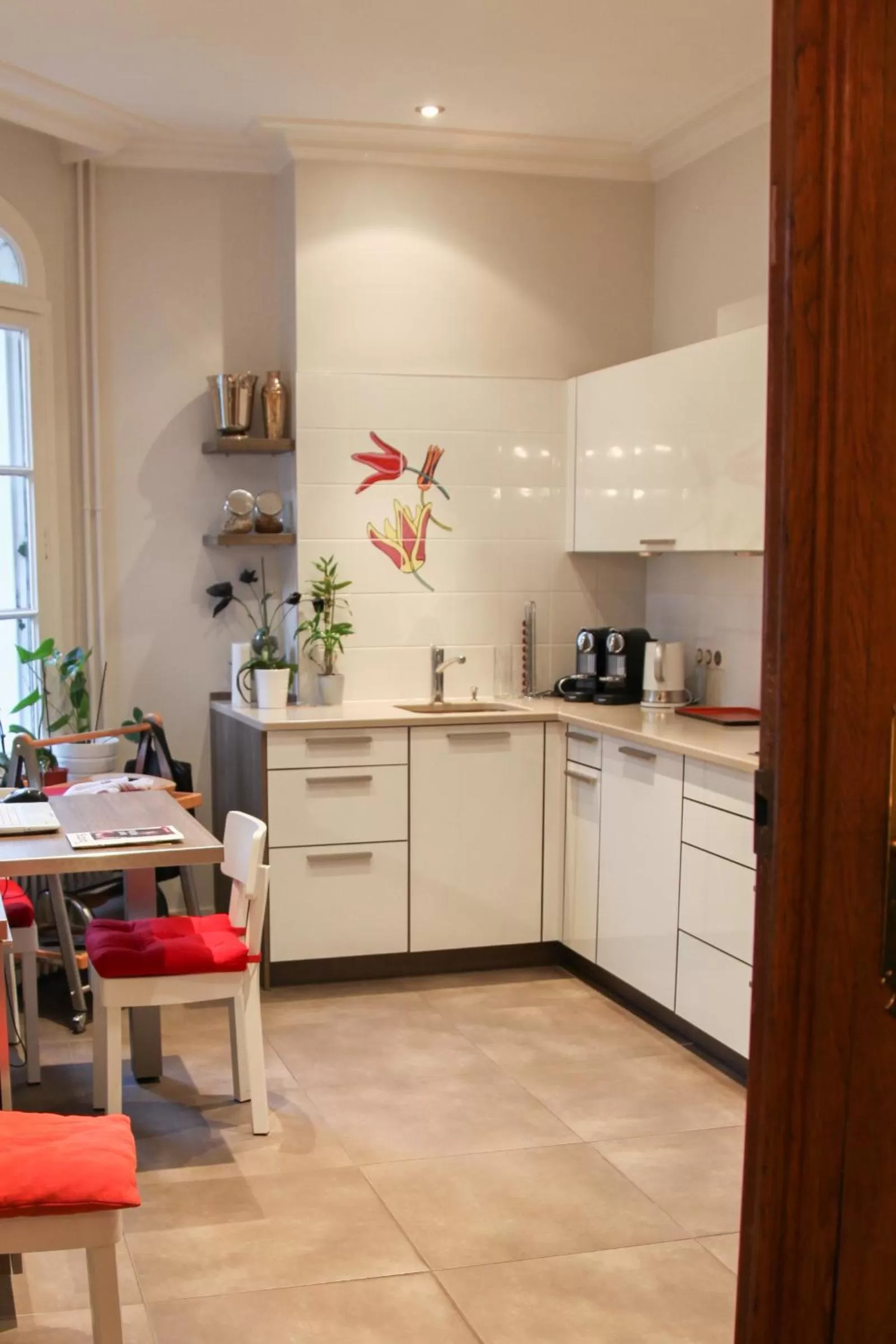 Kitchen or kitchenette in La Maison Jules