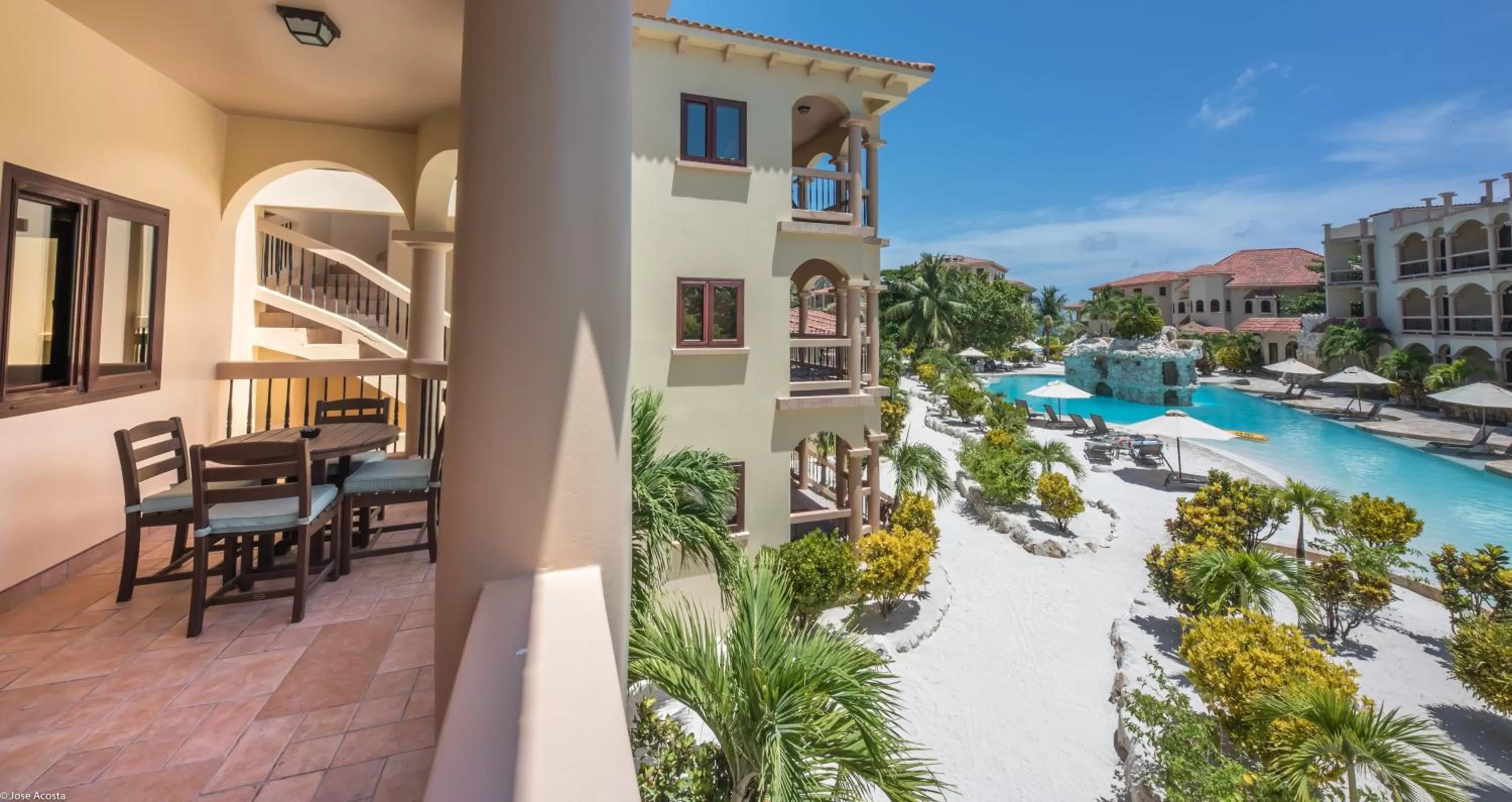 Balcony/Terrace in Coco Beach Resort