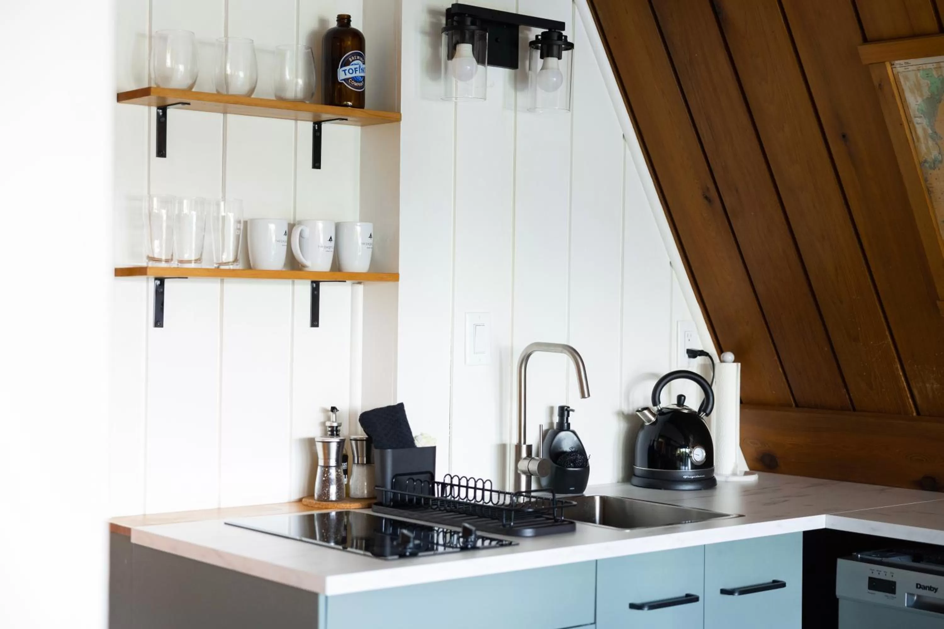 The Shoreline Tofino