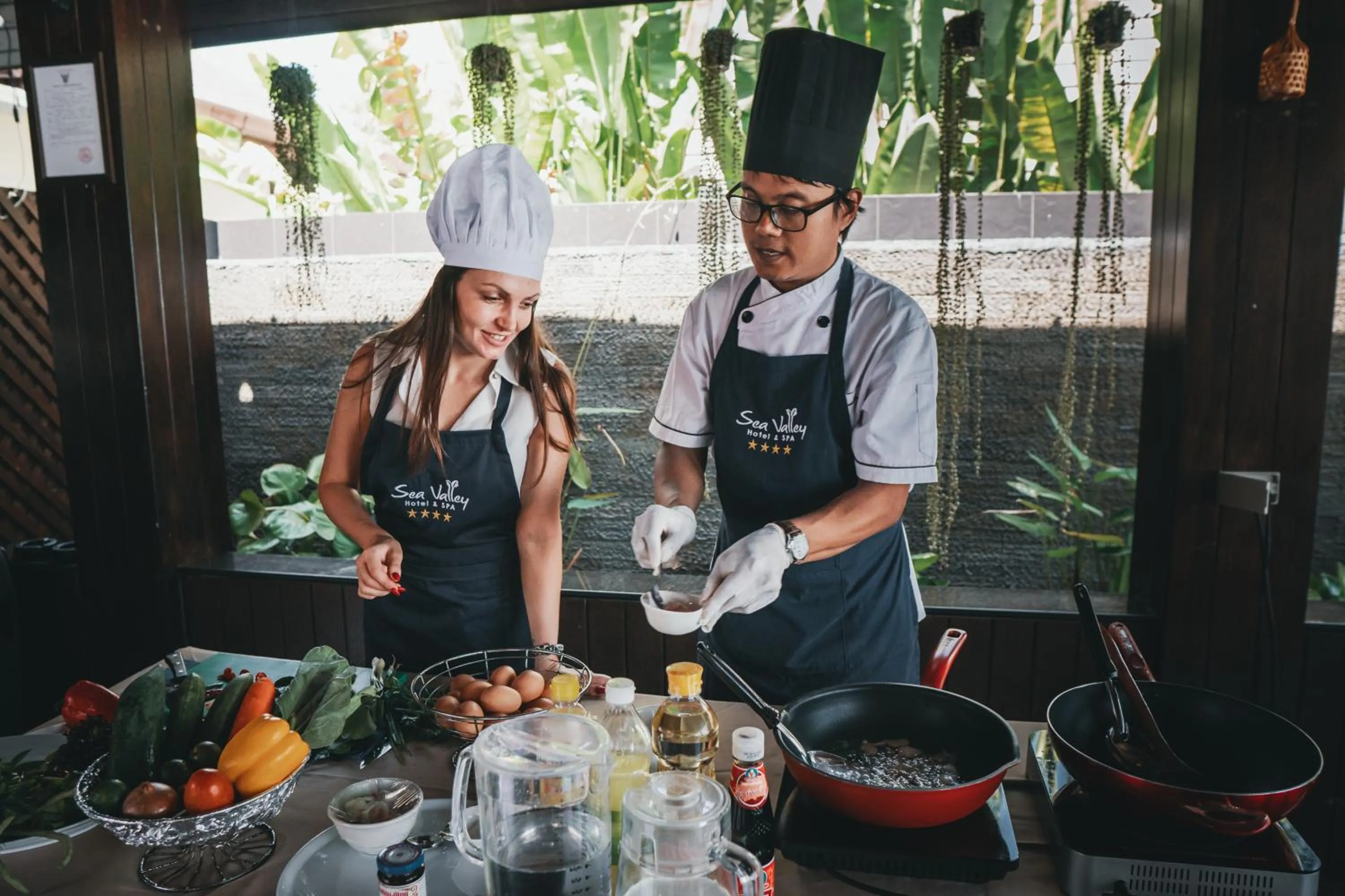 Restaurant/places to eat in Sea Valley Resort