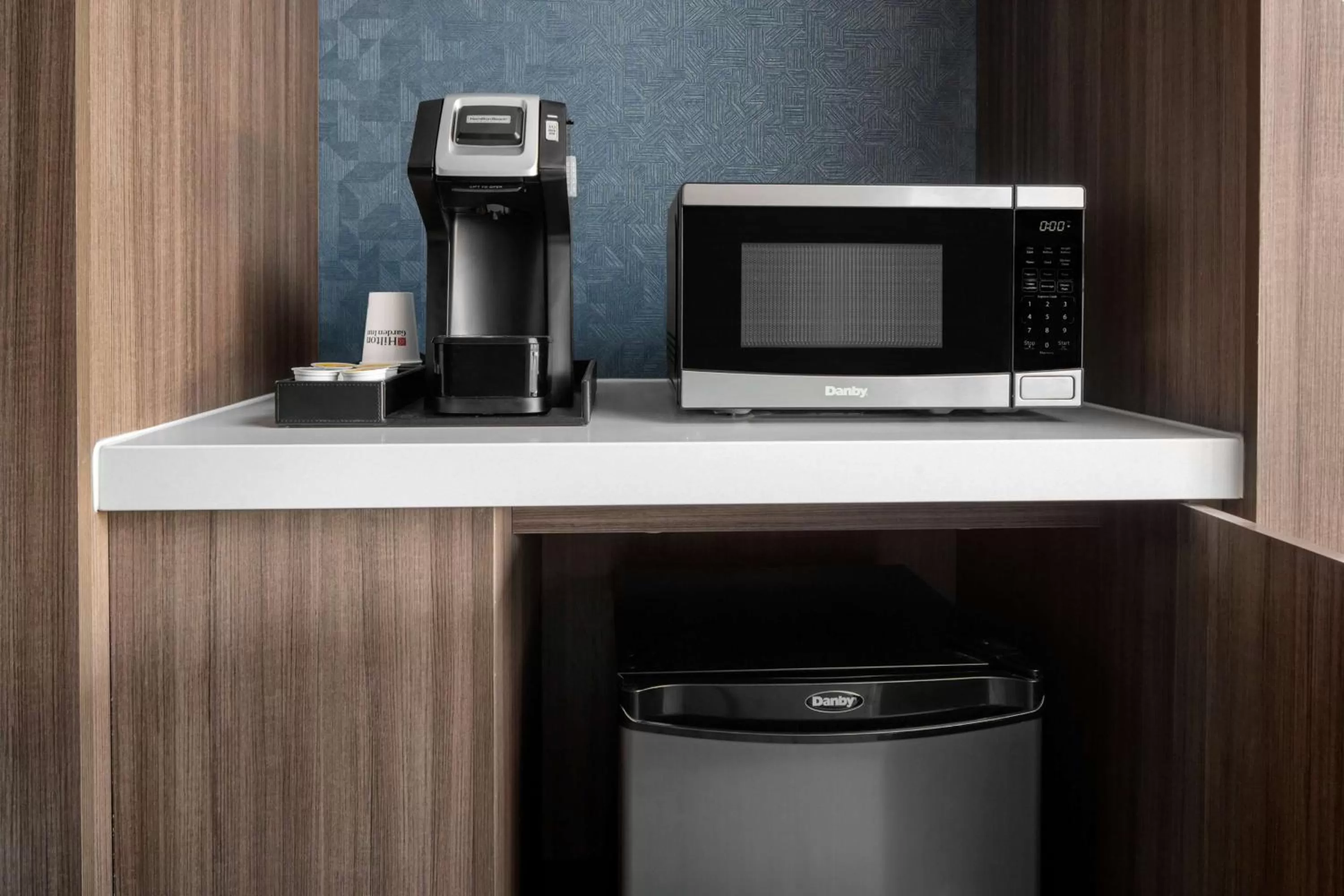 Photo of the whole room in Hilton Garden Inn Camden Waterfront Philadelphia