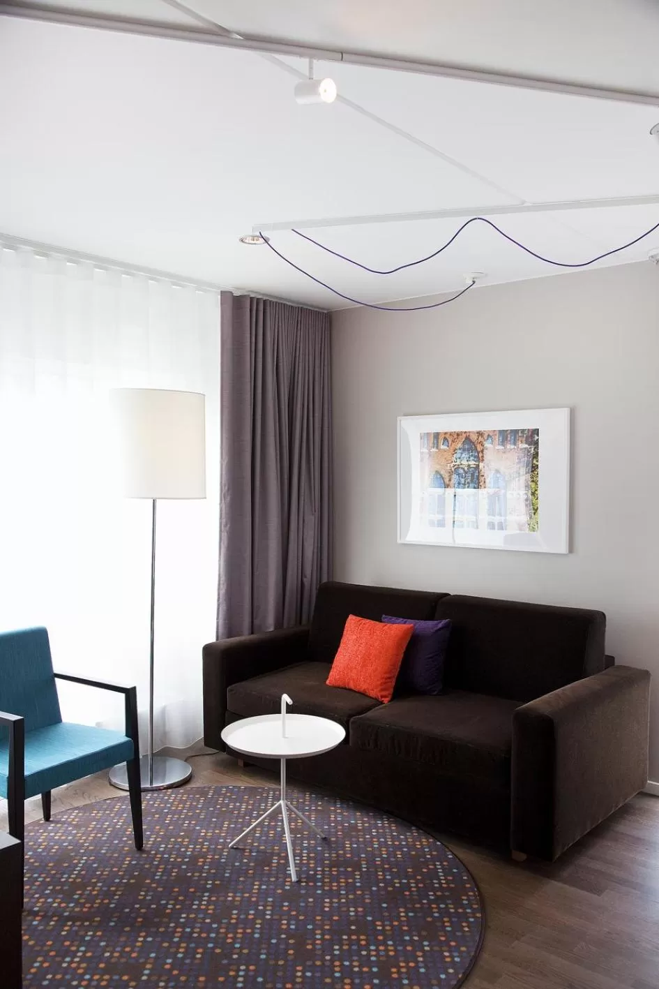 Photo of the whole room in Finn Apartments